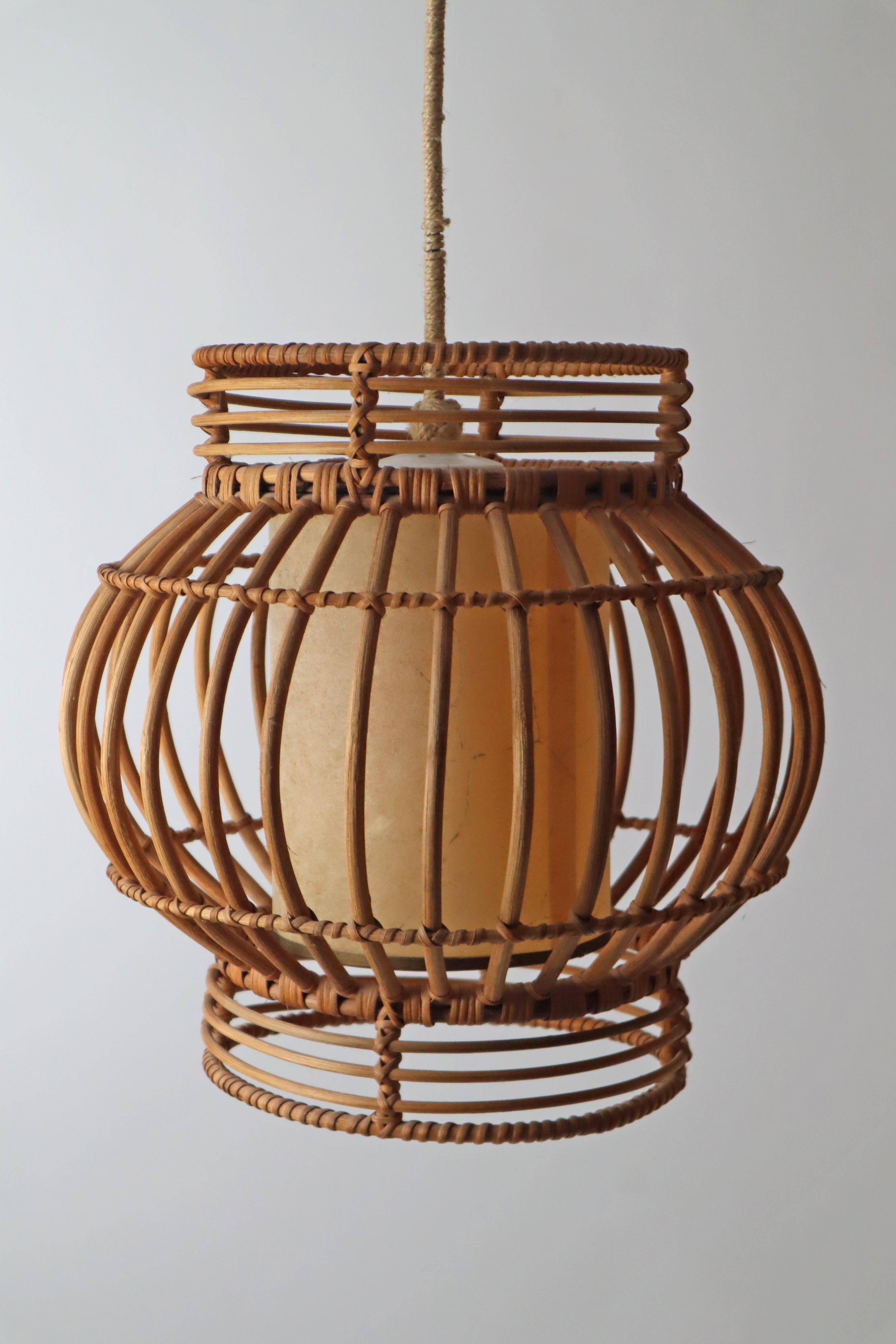 Lampada a sospensione Global in salice e vimini, anni '60 in vendita 2