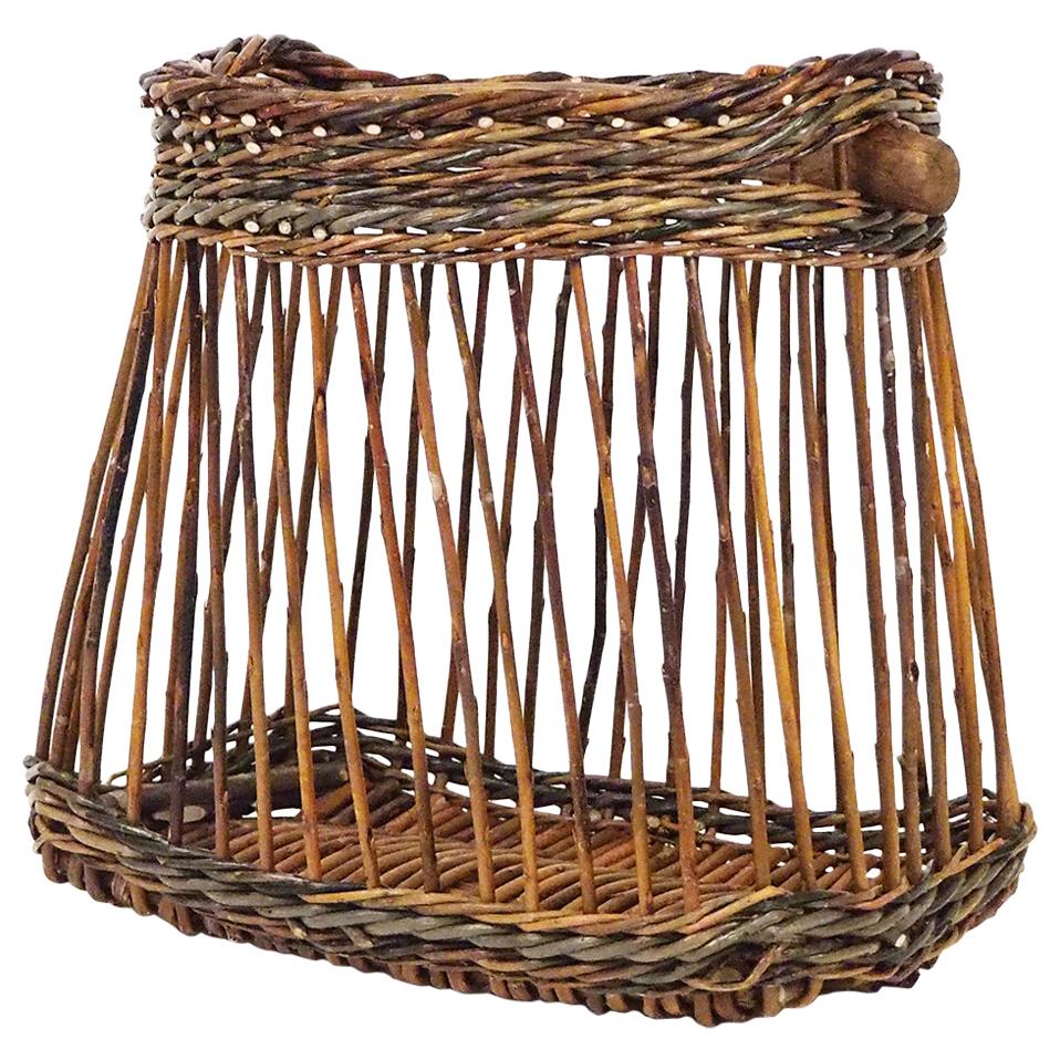 Willow Basket Niche, Portego, Handmade in Italy For Sale