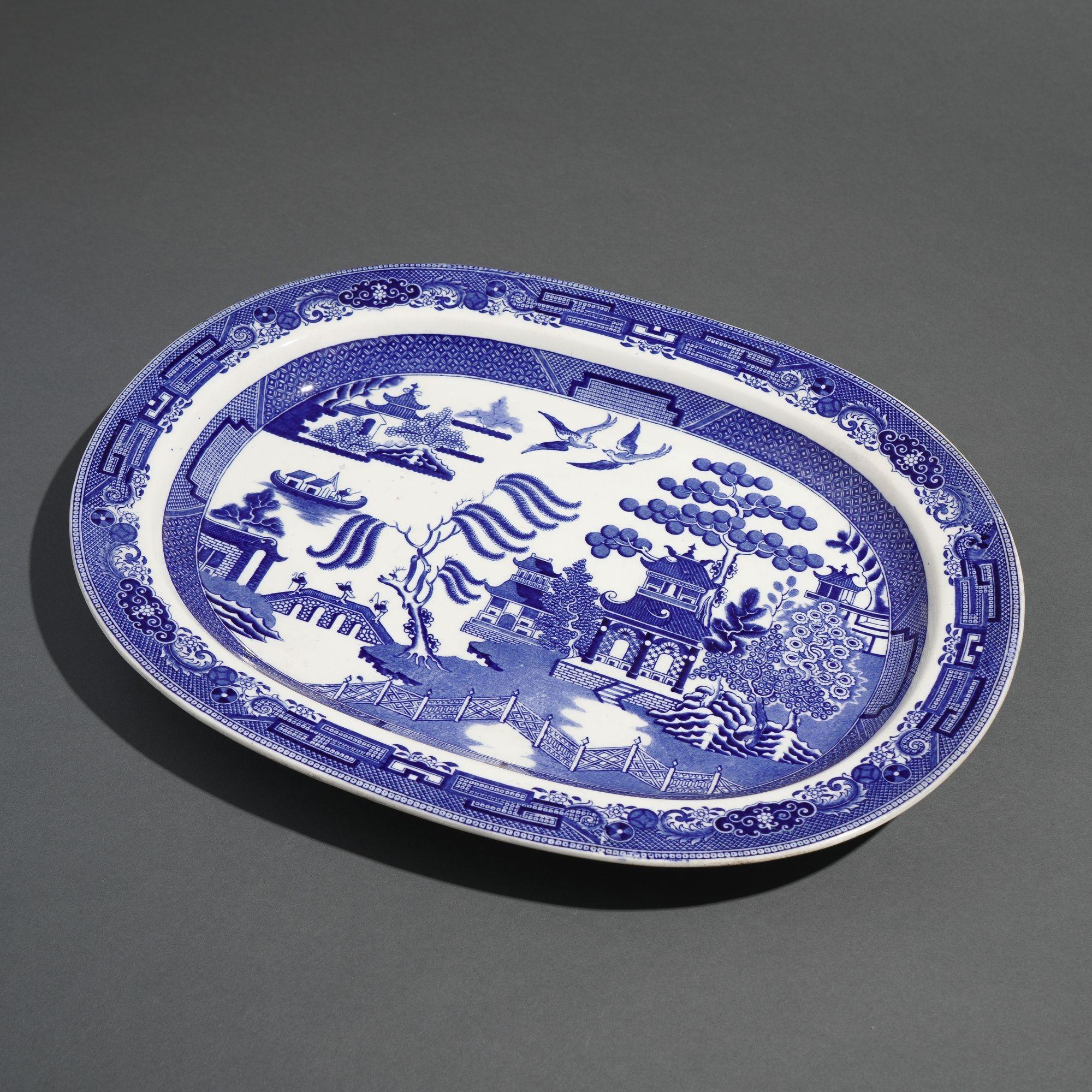 British Willow pattern oval platter by Wedgwood, 1891-92 For Sale