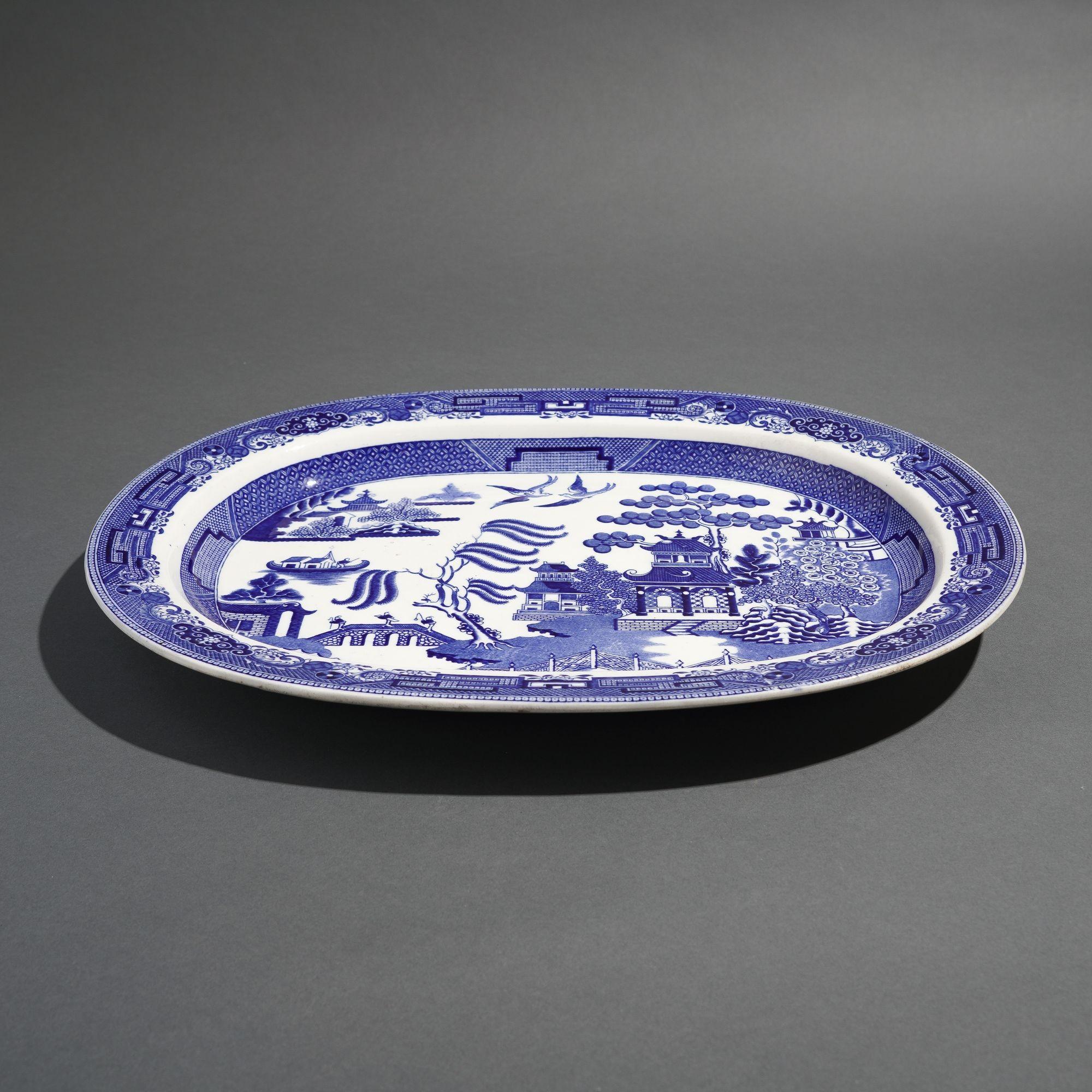 Willow pattern oval platter by Wedgwood, 1891-92 In Good Condition For Sale In Kenilworth, IL