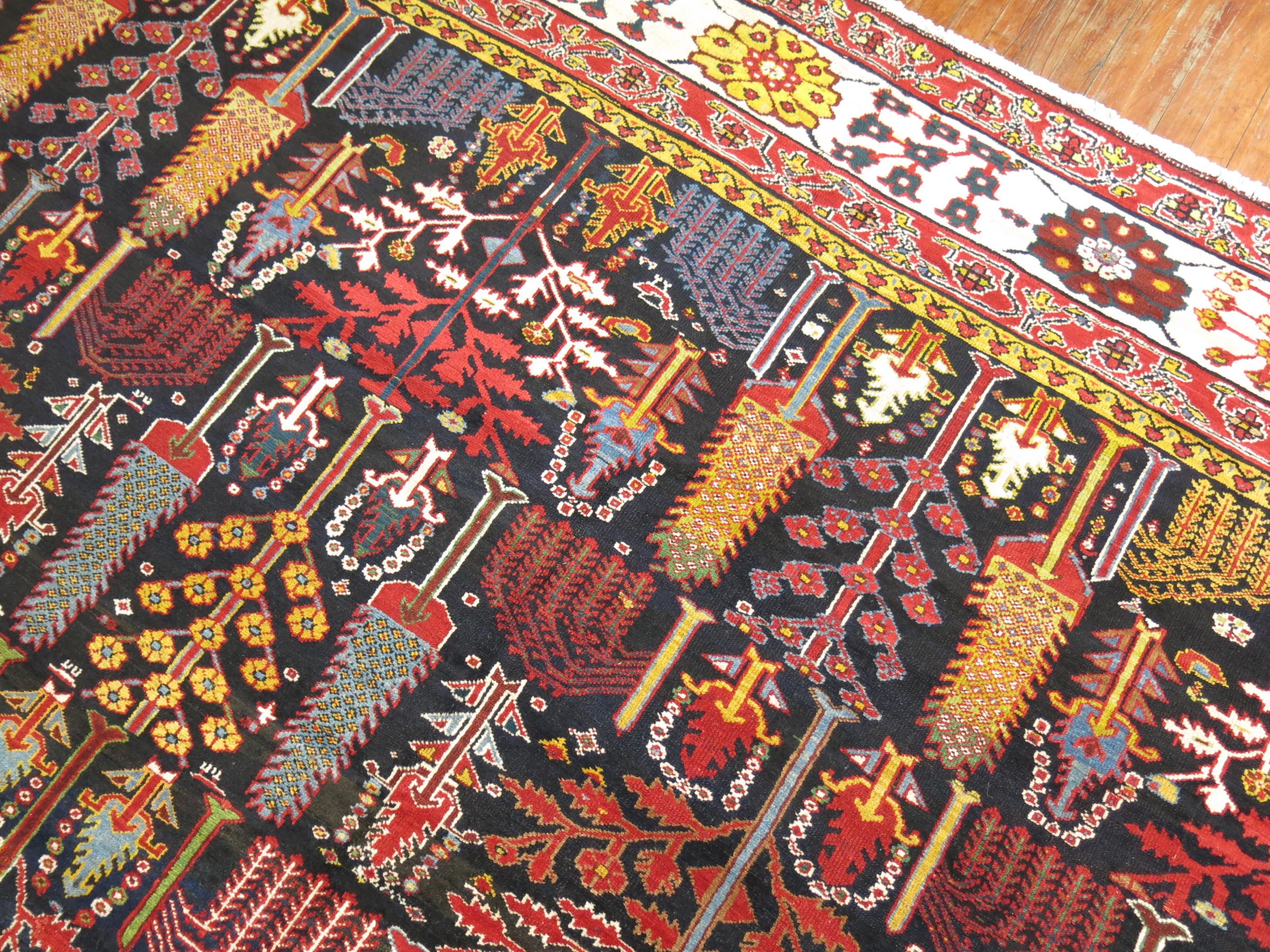 Willow Tree Antique Persian Bakhtiari Wool Rug, 20th Century 10