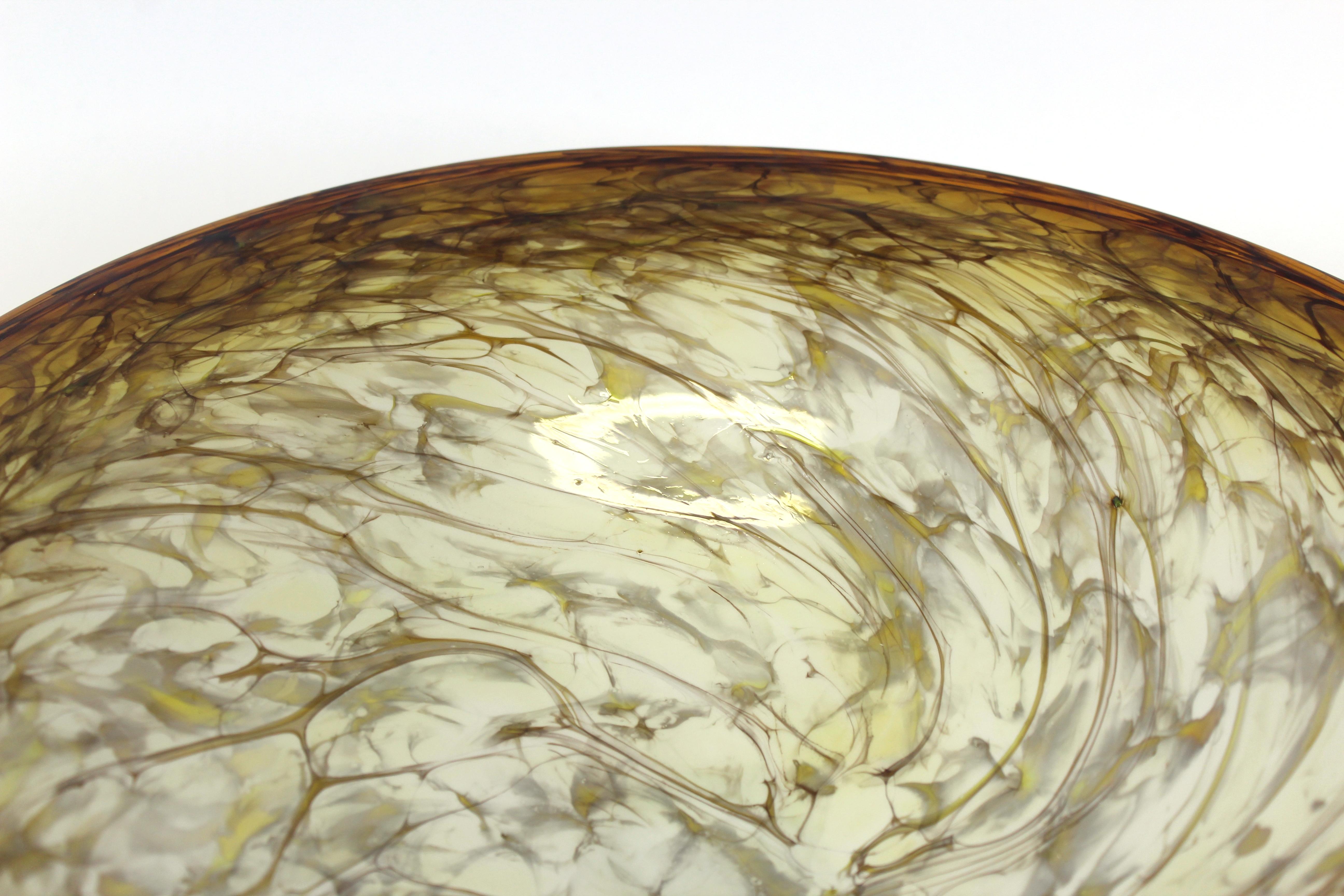 Willsea & O'brien Modern Art Glass Bowl In Good Condition In New York, NY