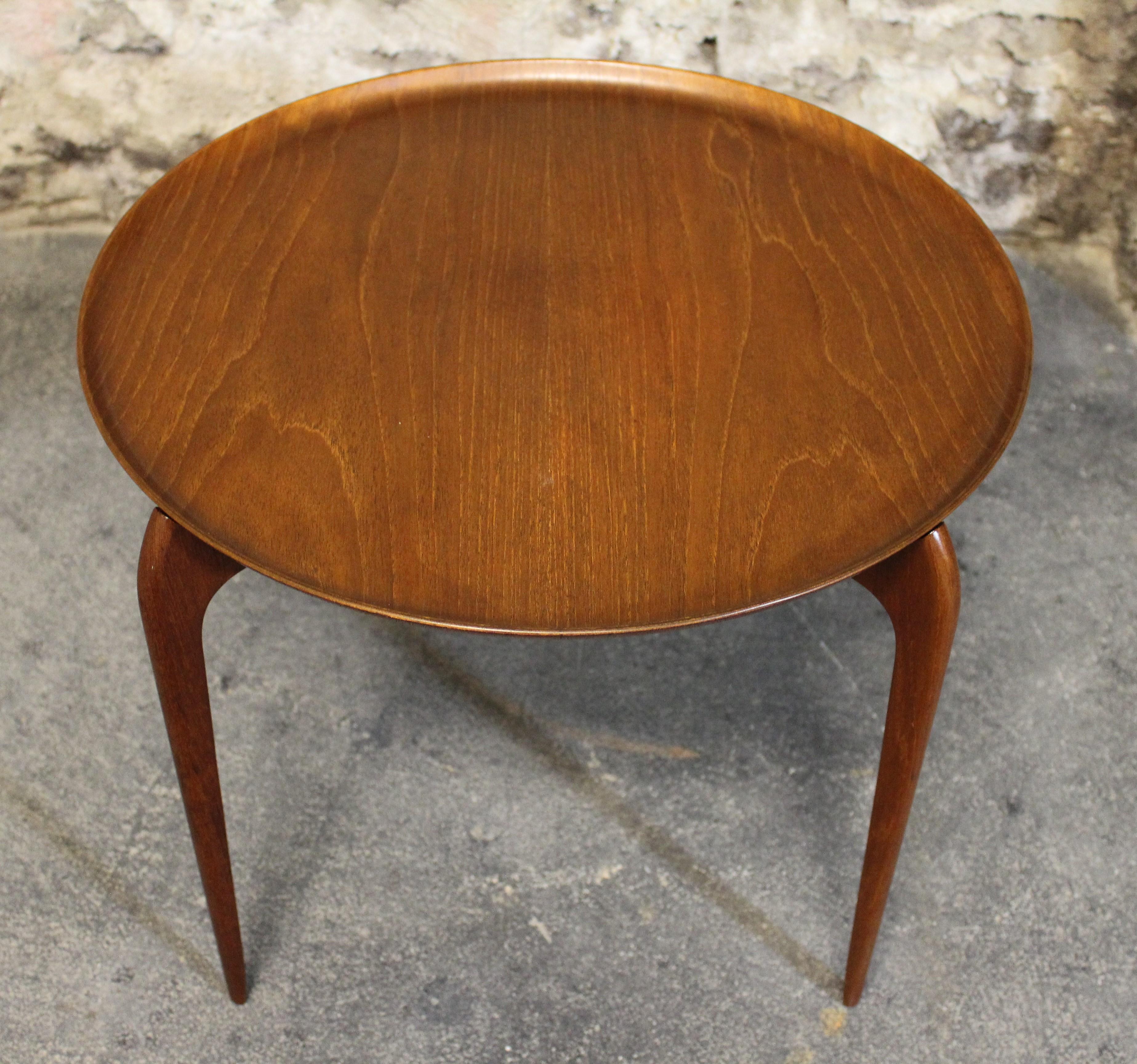 Scandinavian Modern Willumsen & Engholm Danish Teak Side Table with Removable Tray Top