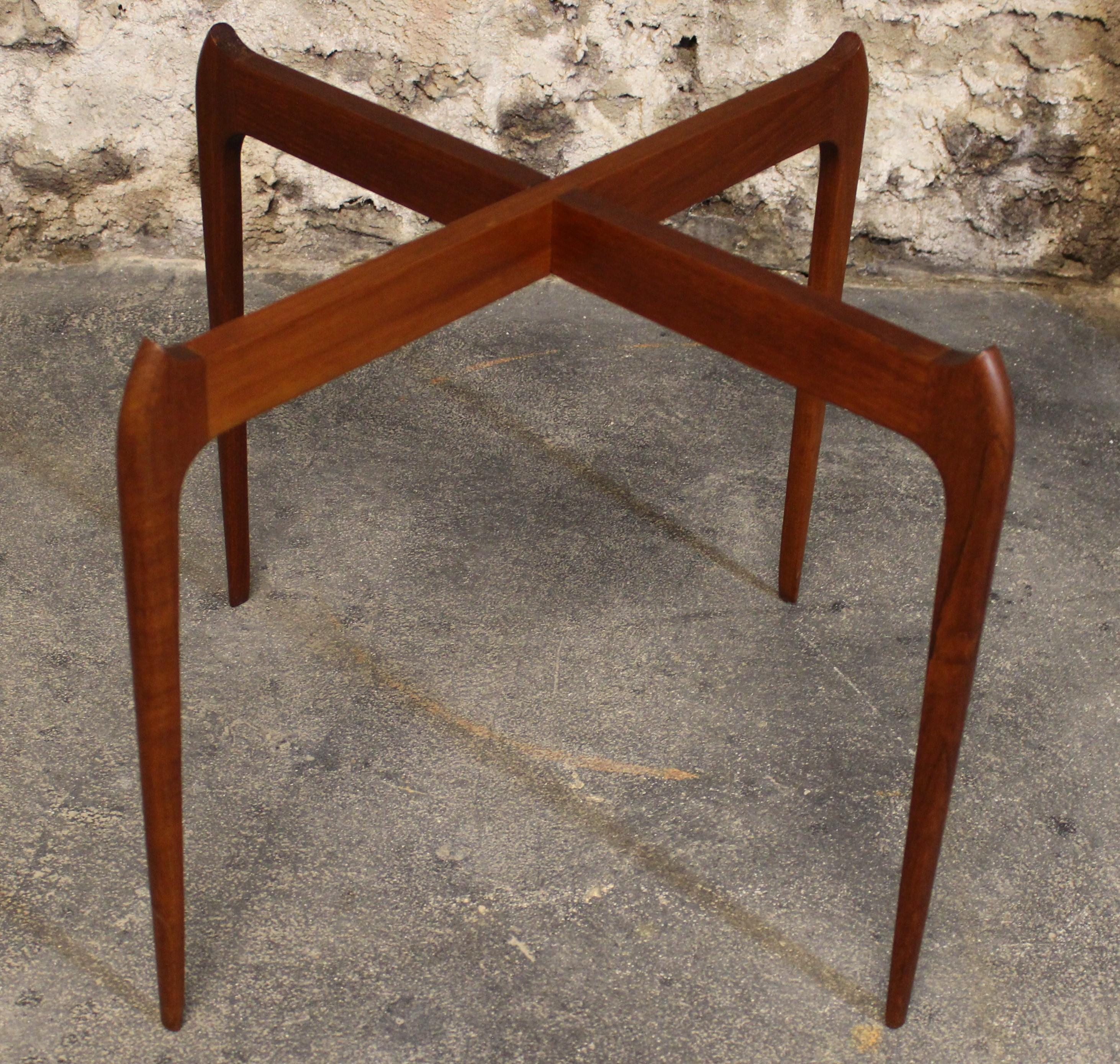 20th Century Willumsen & Engholm Danish Teak Side Table with Removable Tray Top