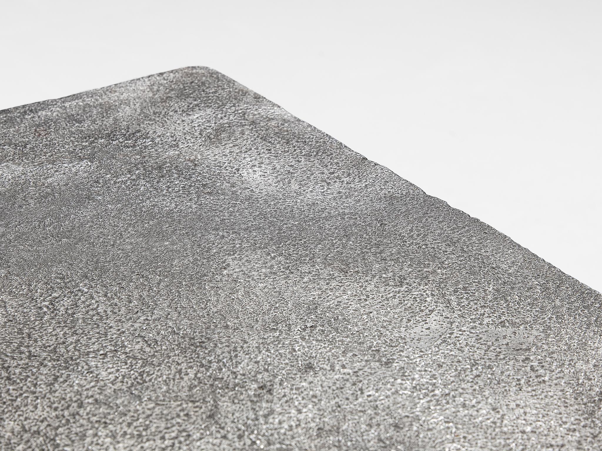 Table basse géométrique en fonte d'aluminium Willy Ceysens en vente 1