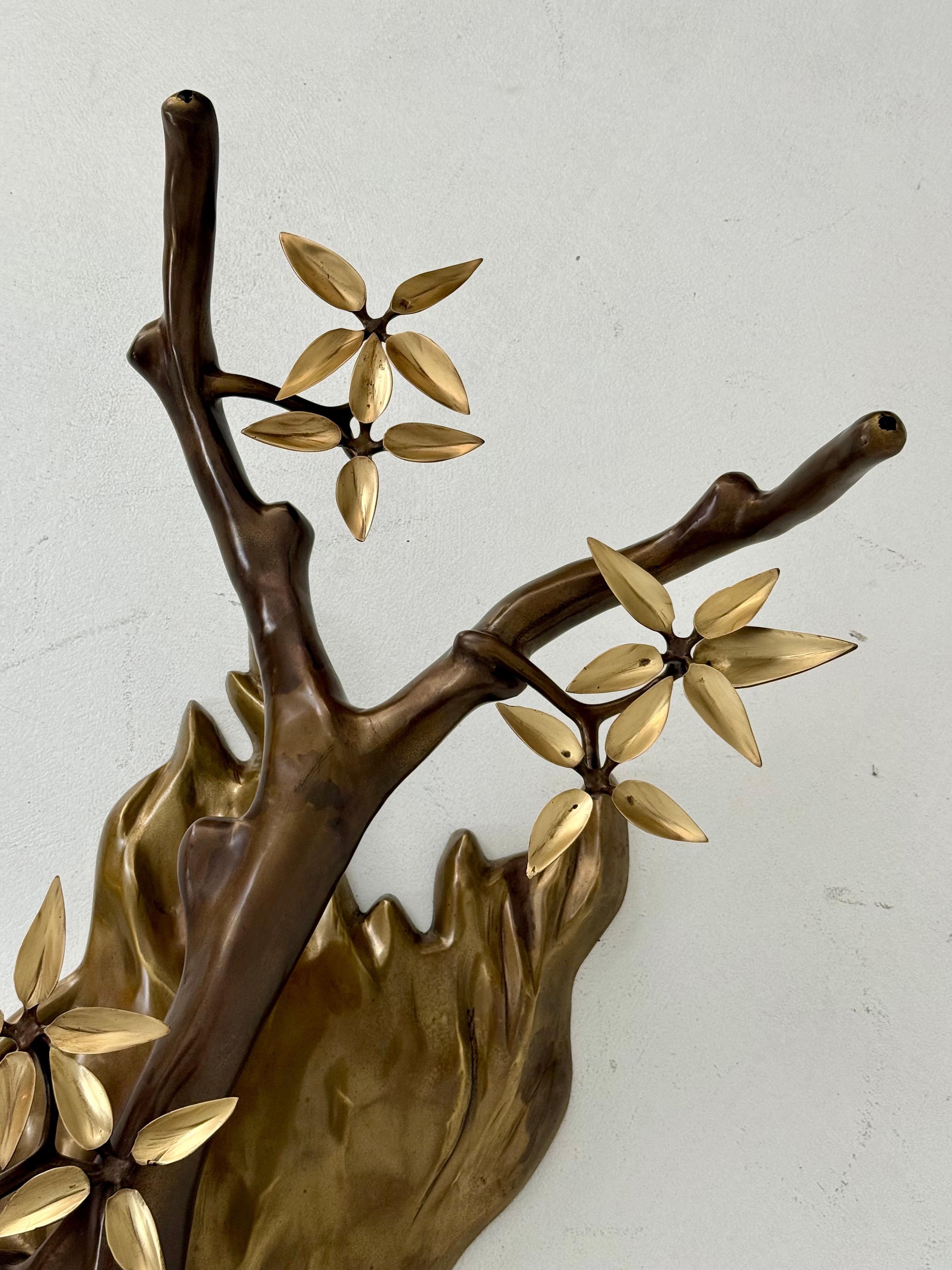 Willy Daro Bonsai Cocktail Table, latón patinado, cristal ahumado, Bélgica, años 70 en Bueno estado para la venta en Palm Desert, CA