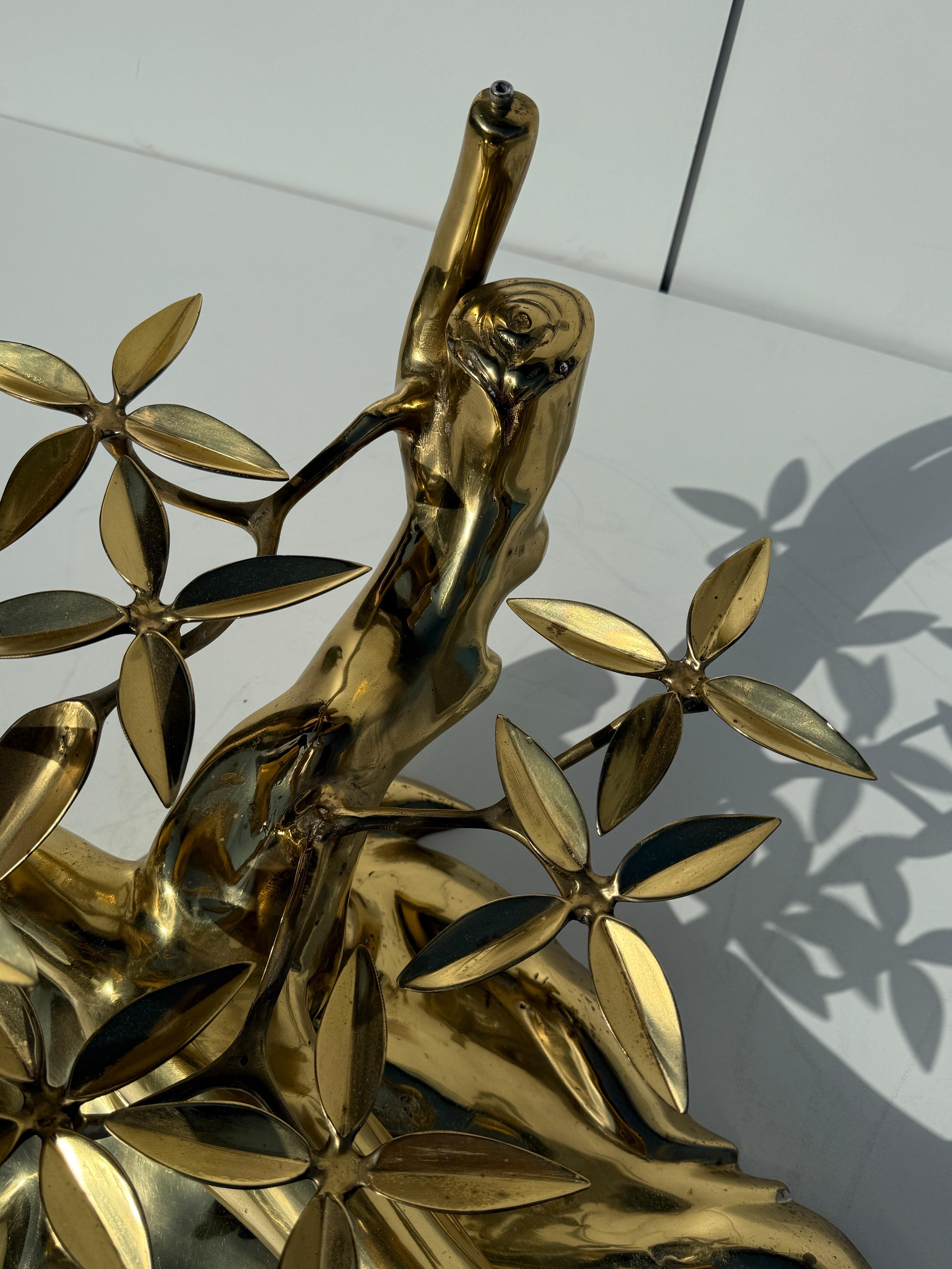 Tavolino con albero bonsai in ottone Willy Daro in vendita 9