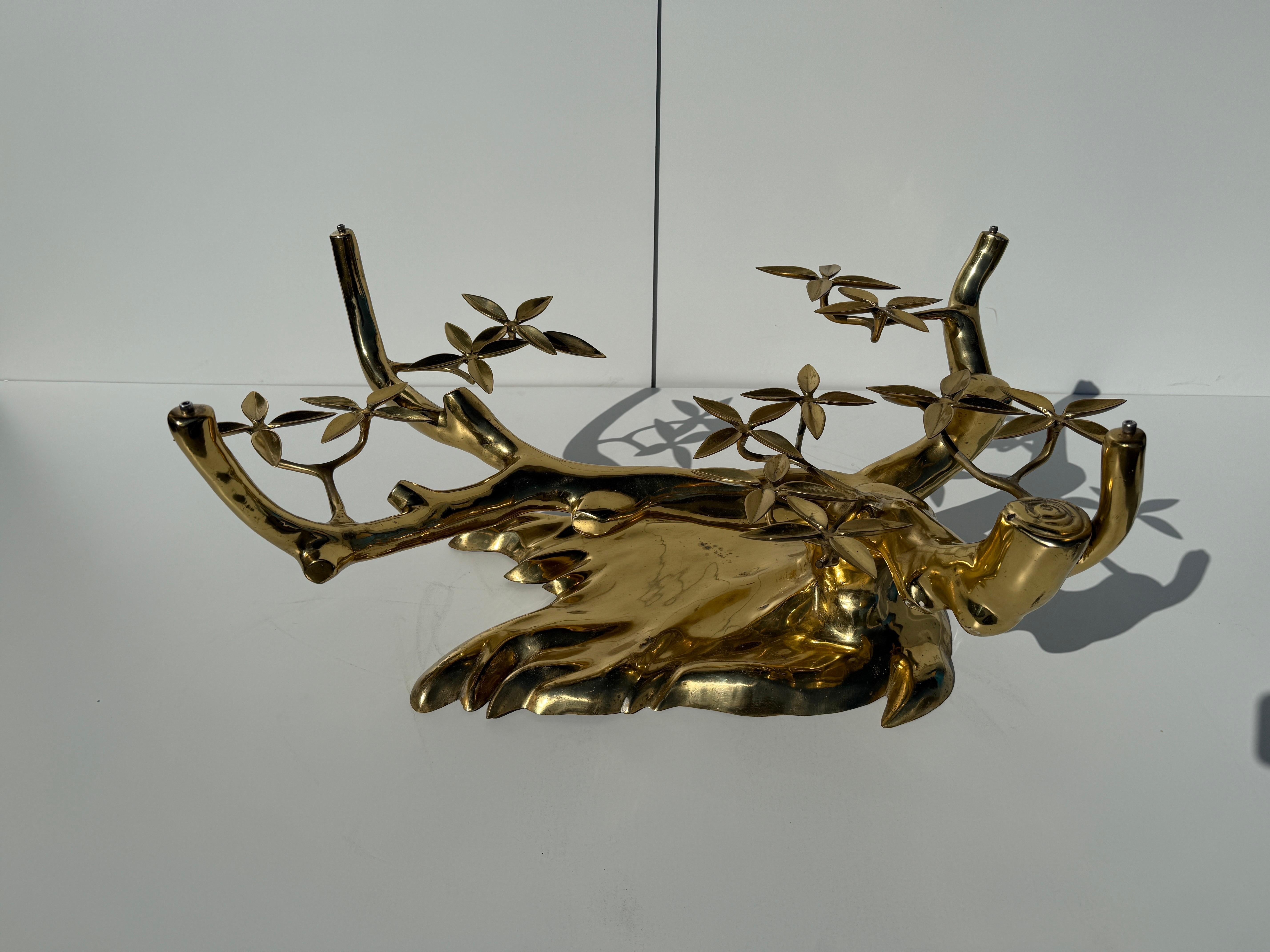Ottone Tavolino con albero bonsai in ottone Willy Daro in vendita