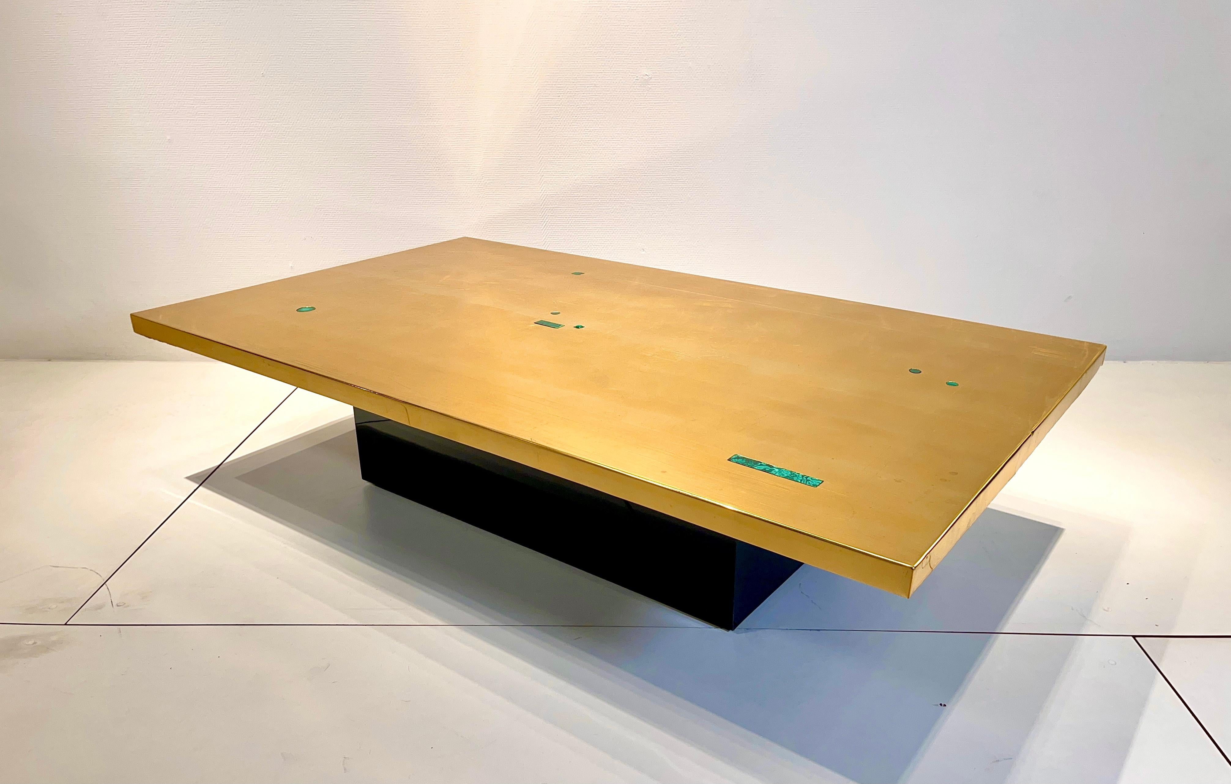 Engraved etched brass coffee table designed by Willy Daro in 1980s, with malachite stone top. This furniture has been fully restored.
Signed by the Artist.