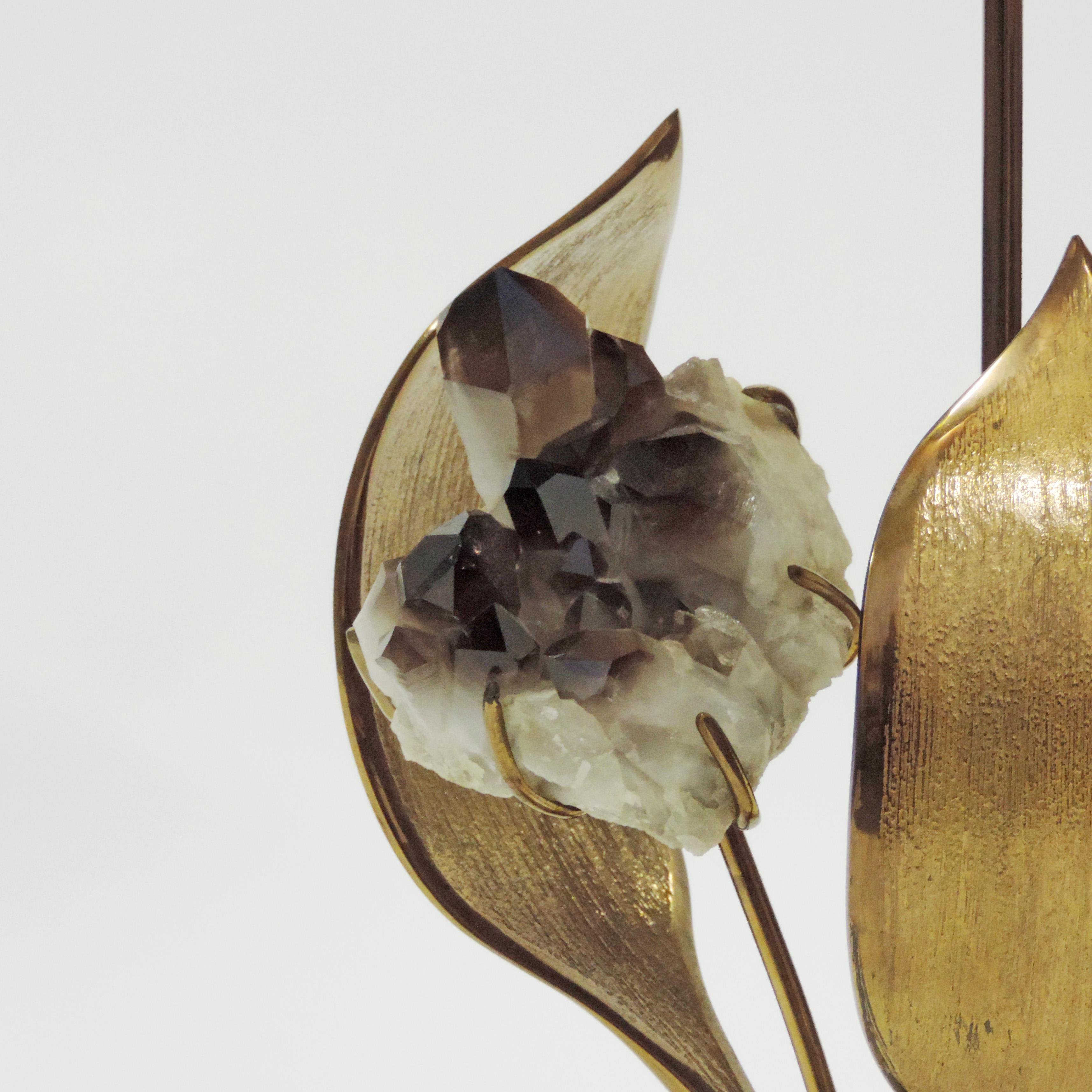 Willy Daro Rock Crystal and Bronze Flower Table Lamp, Belgium, 1970s In Good Condition For Sale In Milan, IT