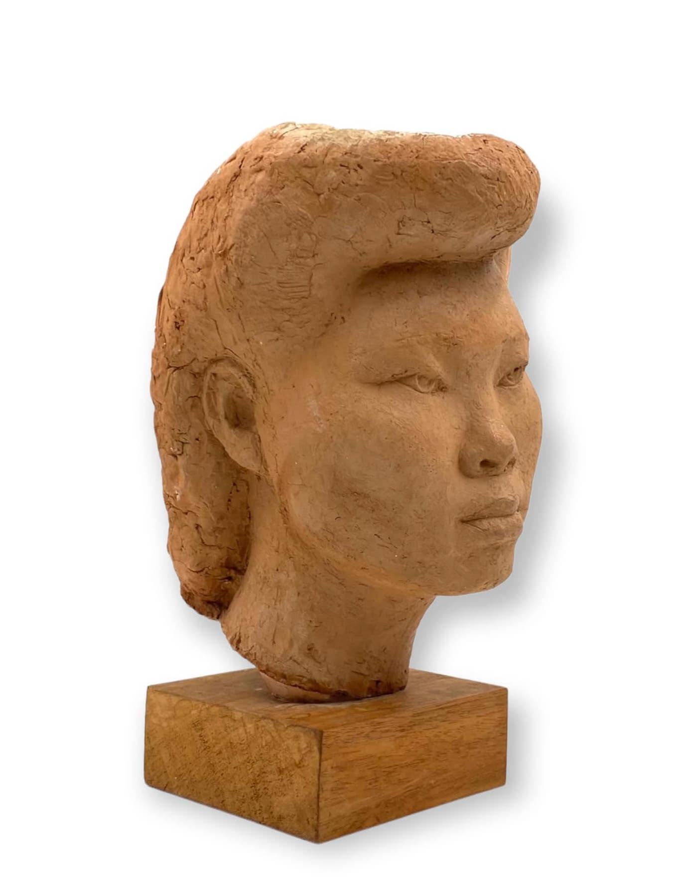 Willy Gordon, Terracotta Japanese Girl Akito Head Sculpture, France, 1940s For Sale 10