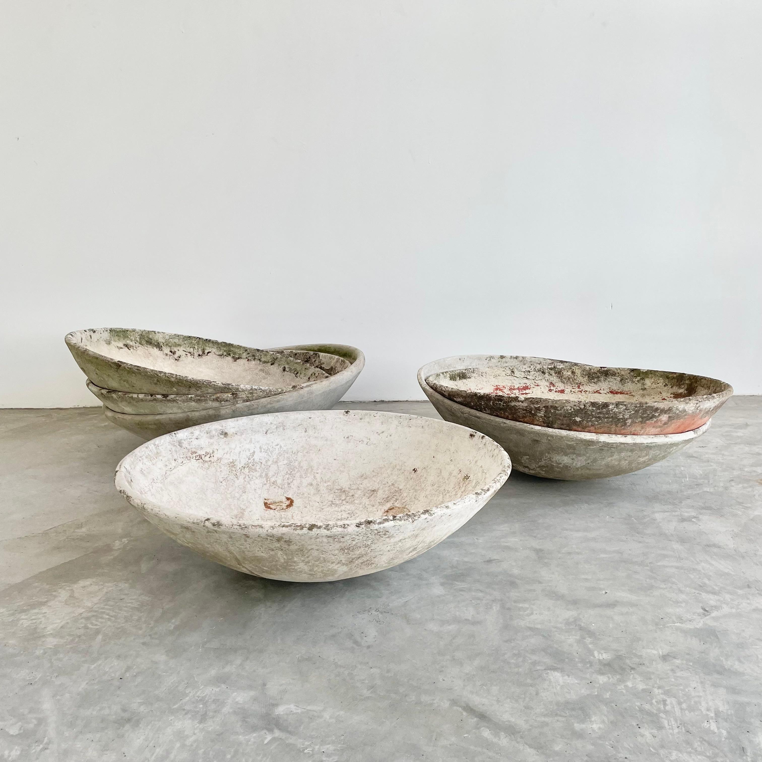 Fantastic cement bowls by Swiss architect Willy Guhl for Eternit. Very unusual size in 23