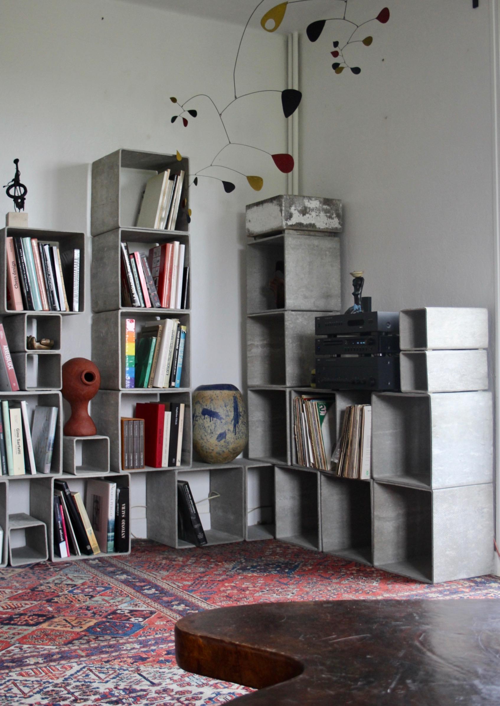 Willy Guhl 46 Pieces Modulares Bücherregal aus Betonwürfeln, 1978 Schweiz im Angebot 9