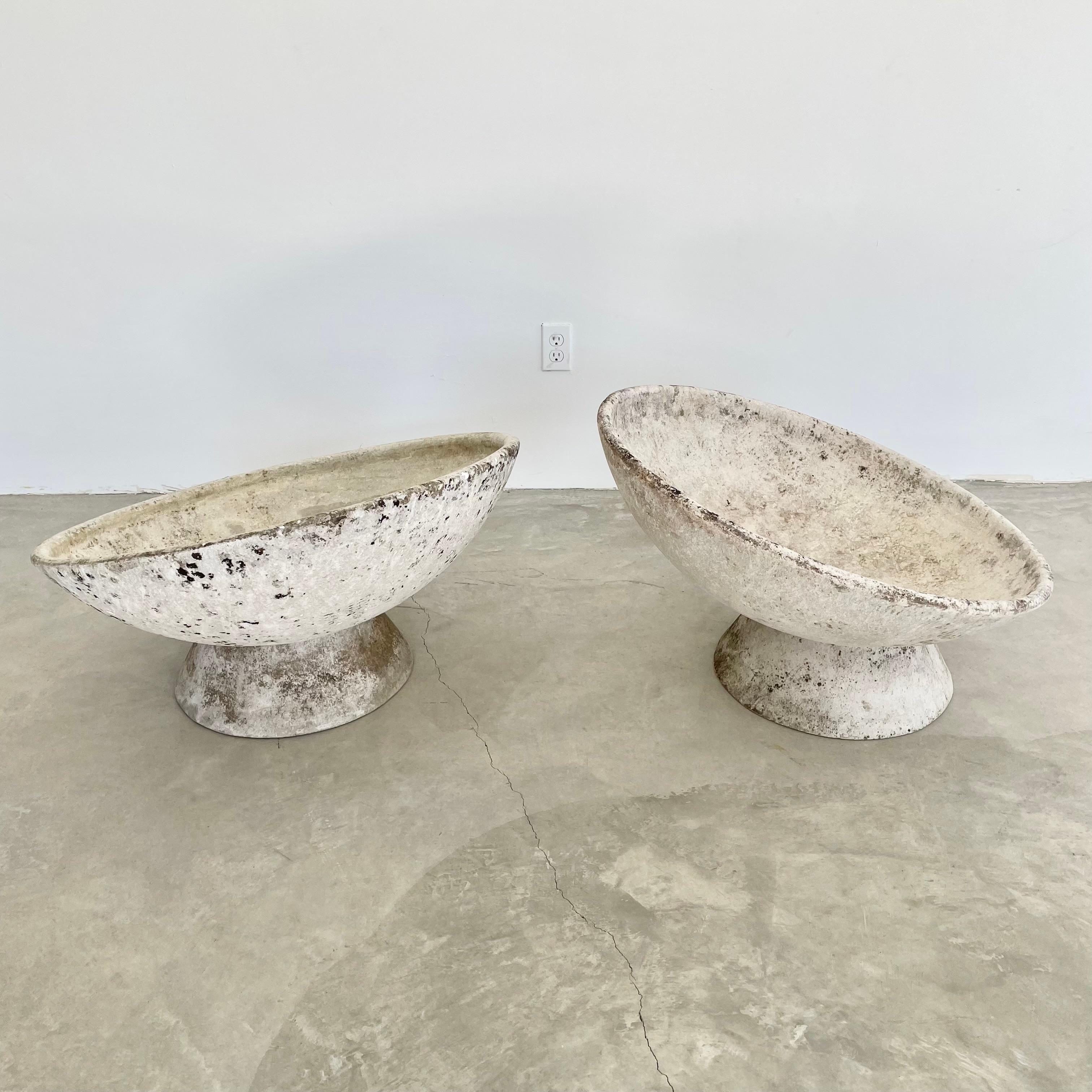 Cement Willy Guhl 31