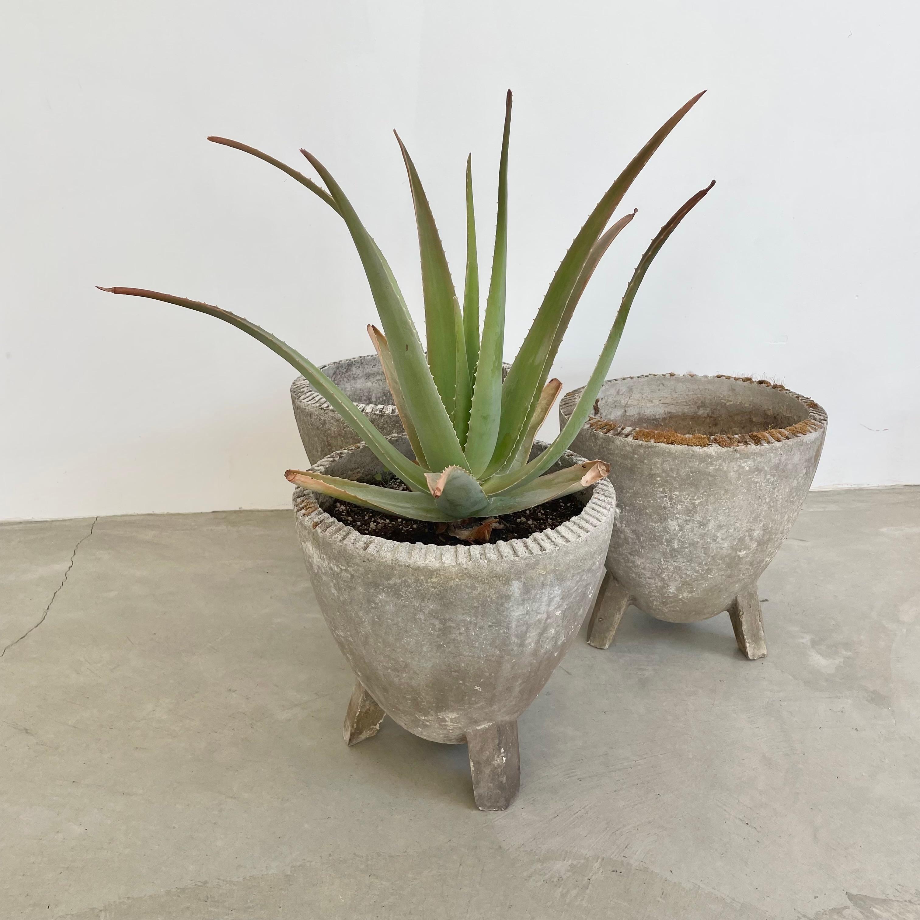 Willy Guhl Atomic Tripod Planters, 1960s Switzerland In Good Condition For Sale In Los Angeles, CA