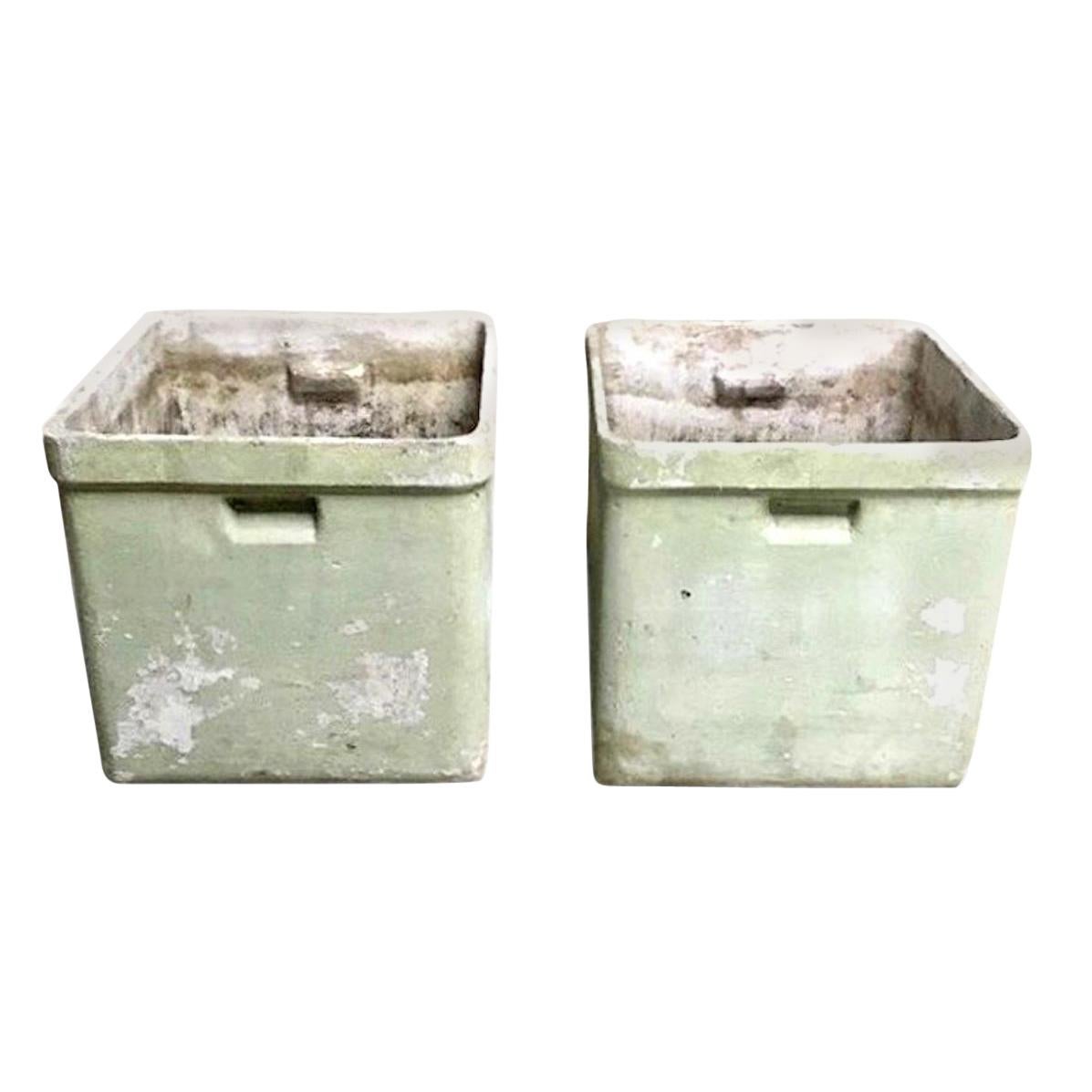 Great pair of box planters by Willy Guhl for Eternit. Great design. Green coloring and patina. Perfect scale. Two available. Priced individually. 



 