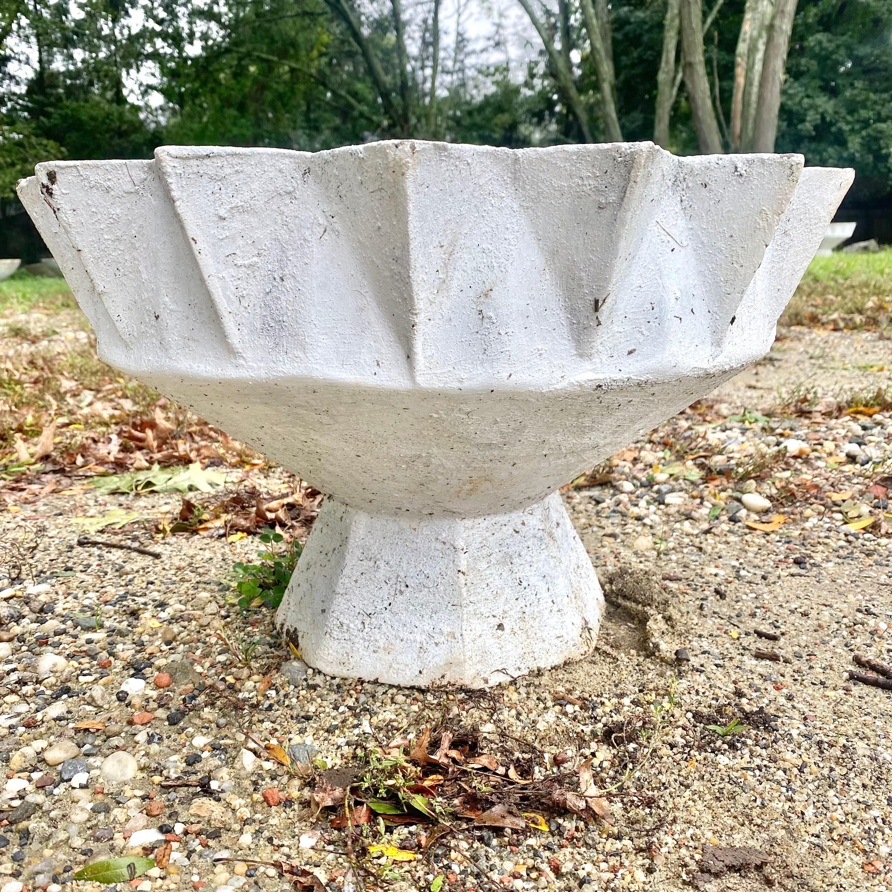 Willy Guhl Chalice Shaped Planter, 1960s Switzerland For Sale 2