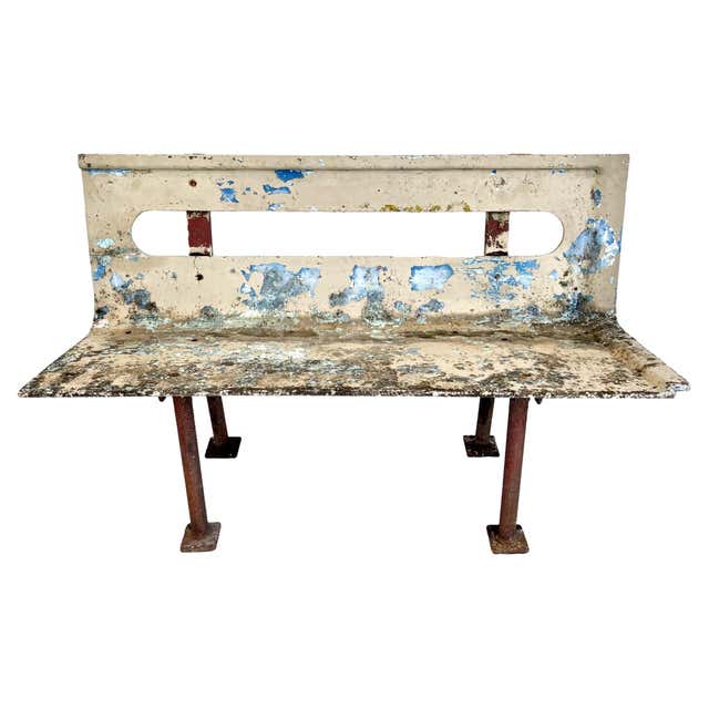 Concrete and Timber Snug Outdoor Bench 120cm wide For Sale at 1stDibs