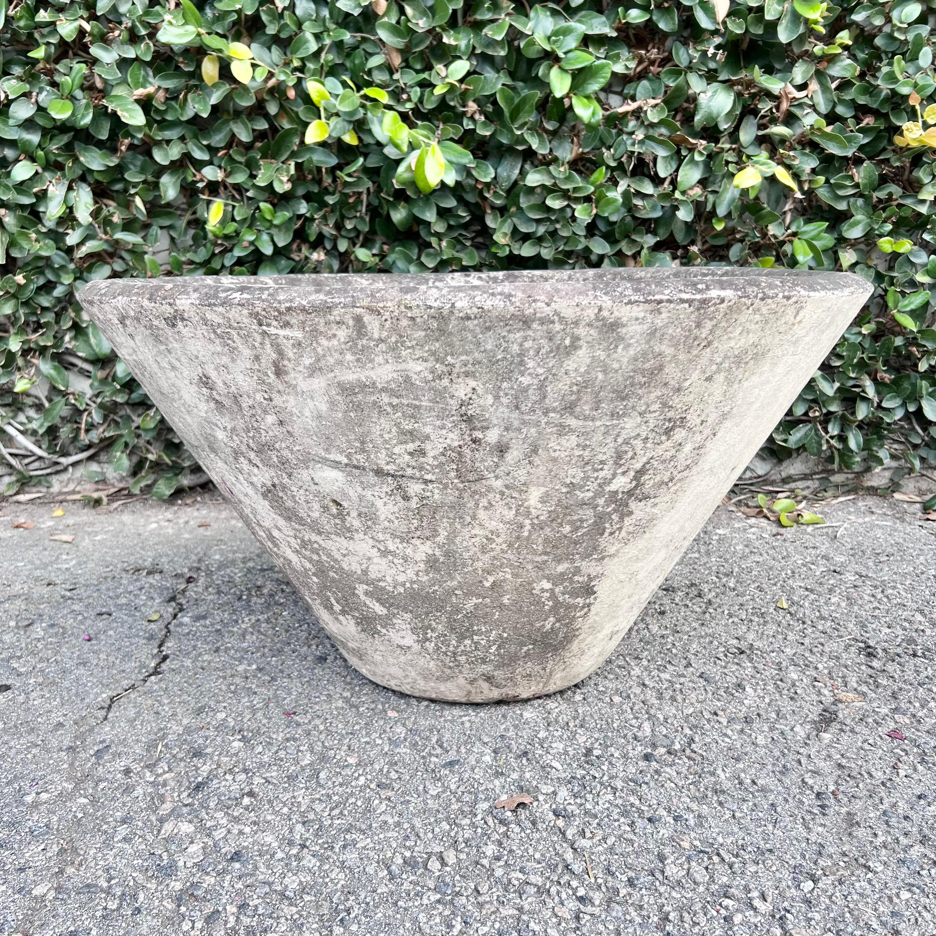 Large concrete cone planter by Swiss architect Willy Guhl. Great coloring and patina on the original grey concrete. Sturdy and well made with thick concrete walls. Made in the 1960s in Switzerland. Great scale.