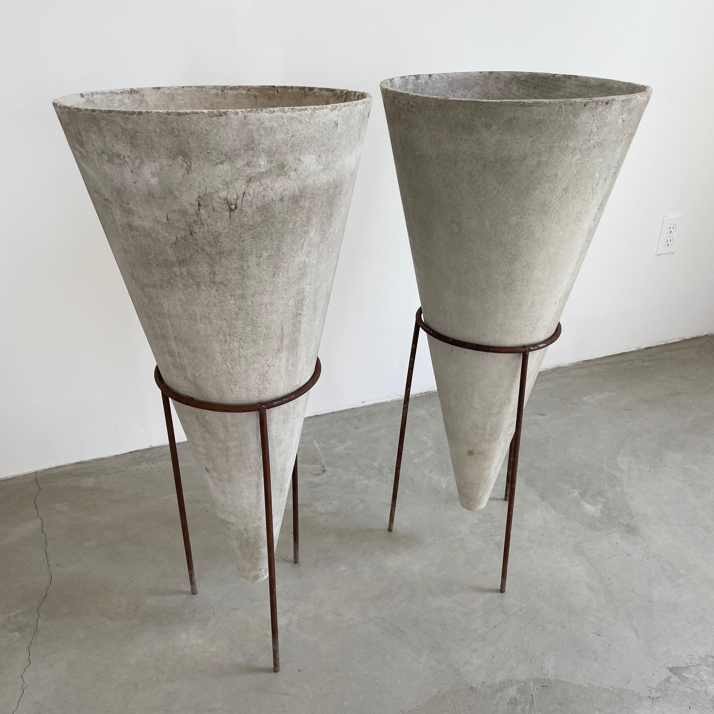 Willy Guhl Concrete Cone Planter on Iron Stand, 1960s 3
