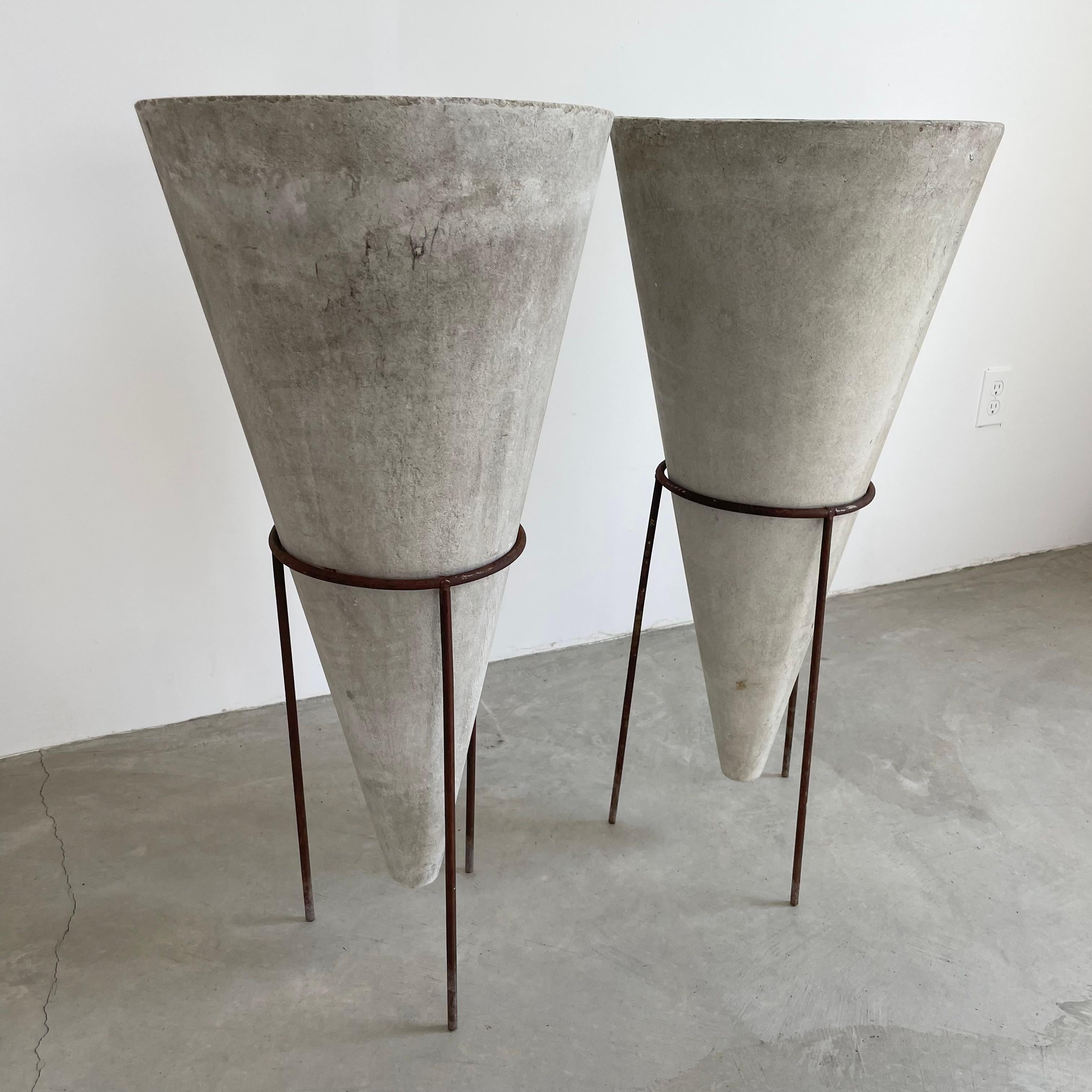 Swiss Willy Guhl Concrete Cone Planter on Iron Stand, 1960s