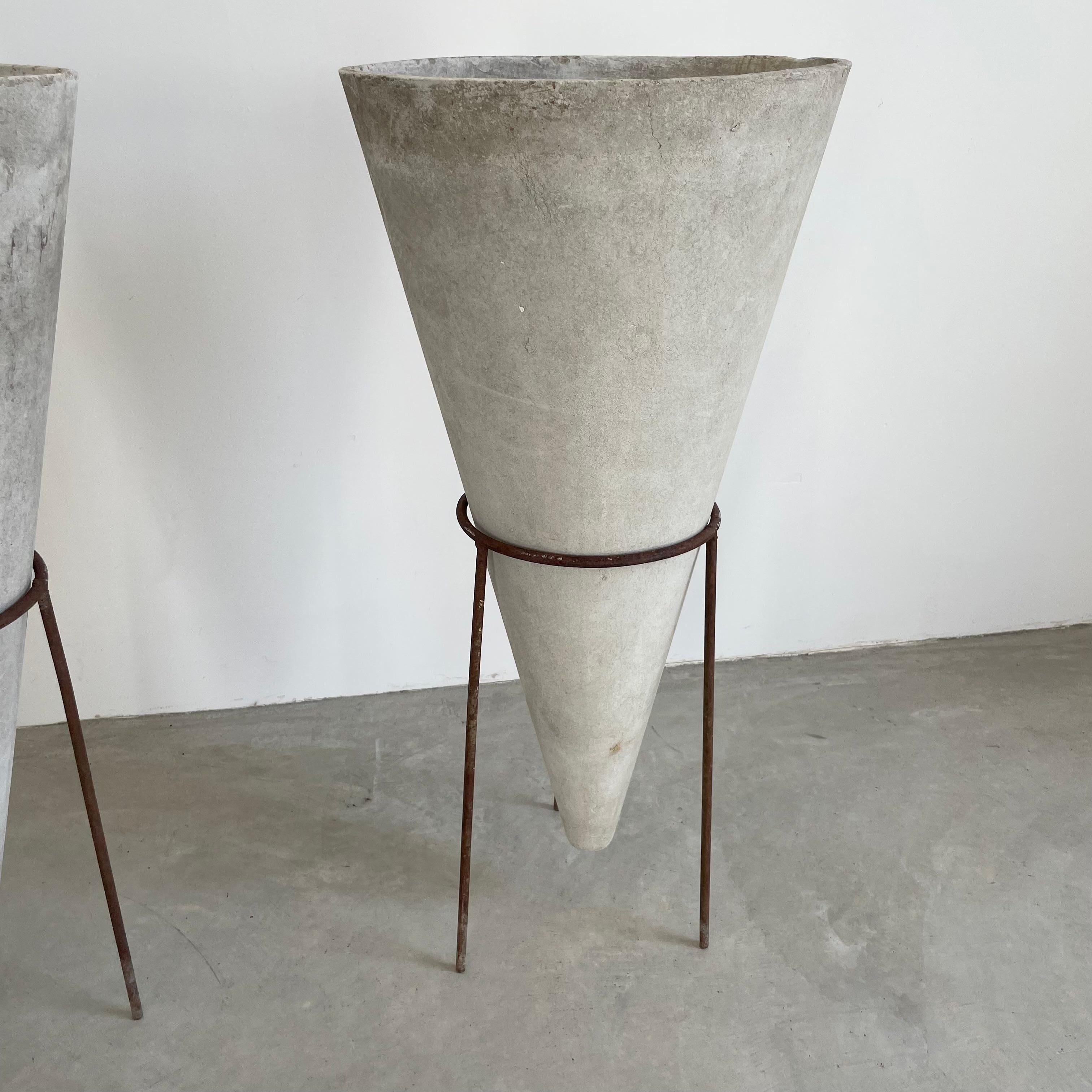 Willy Guhl Concrete Cone Planter on Iron Stand, 1960s 2