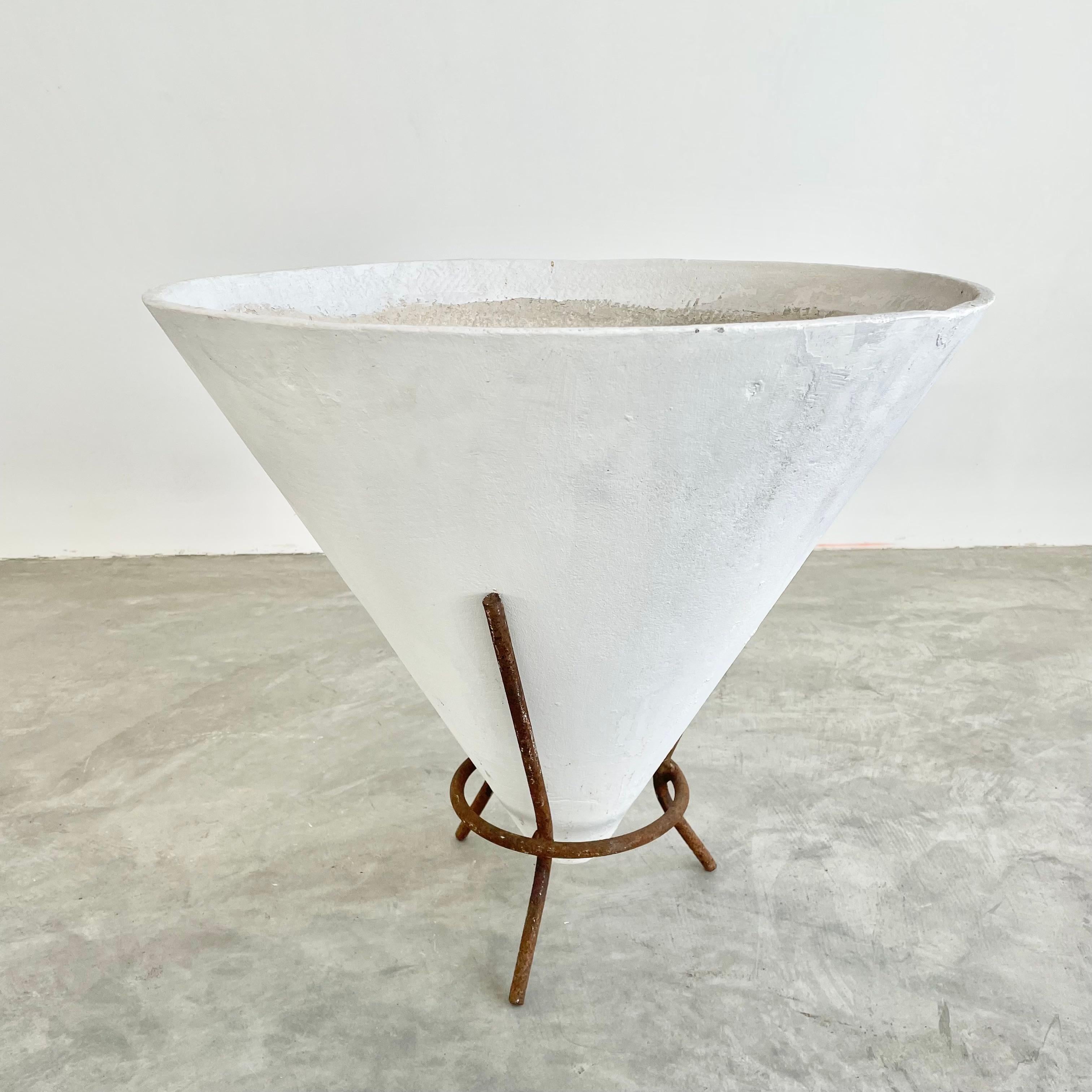 Willy Guhl Concrete Cone Planter on Iron Stand, 1960s Switzerland In Good Condition For Sale In Los Angeles, CA