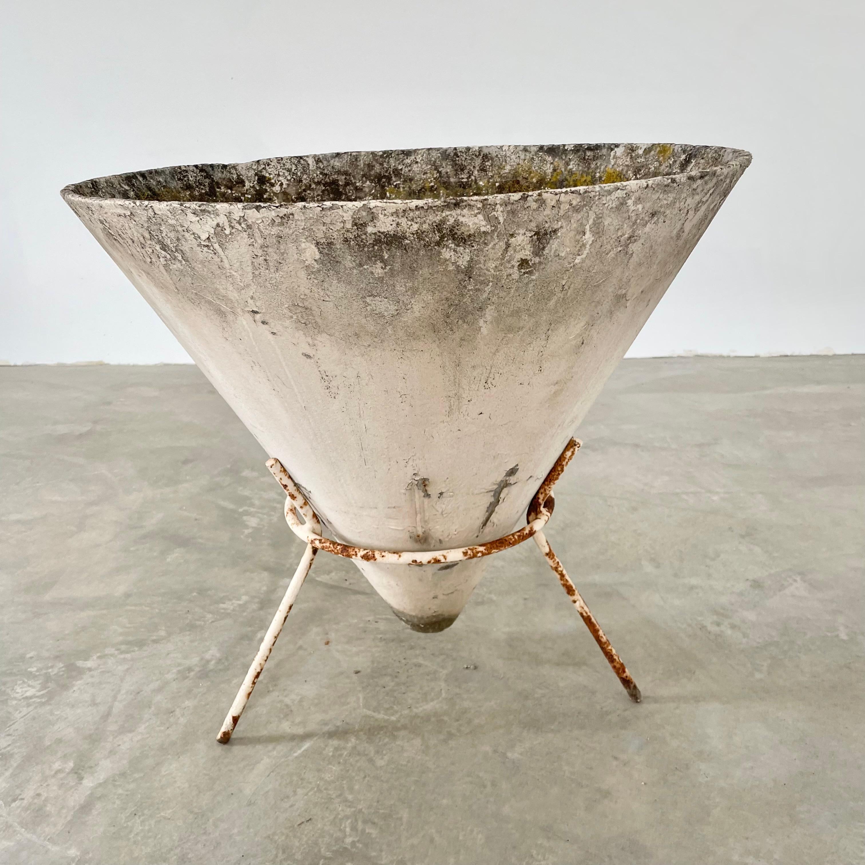 Willy Guhl Concrete Cone Planter on Iron Stand 6