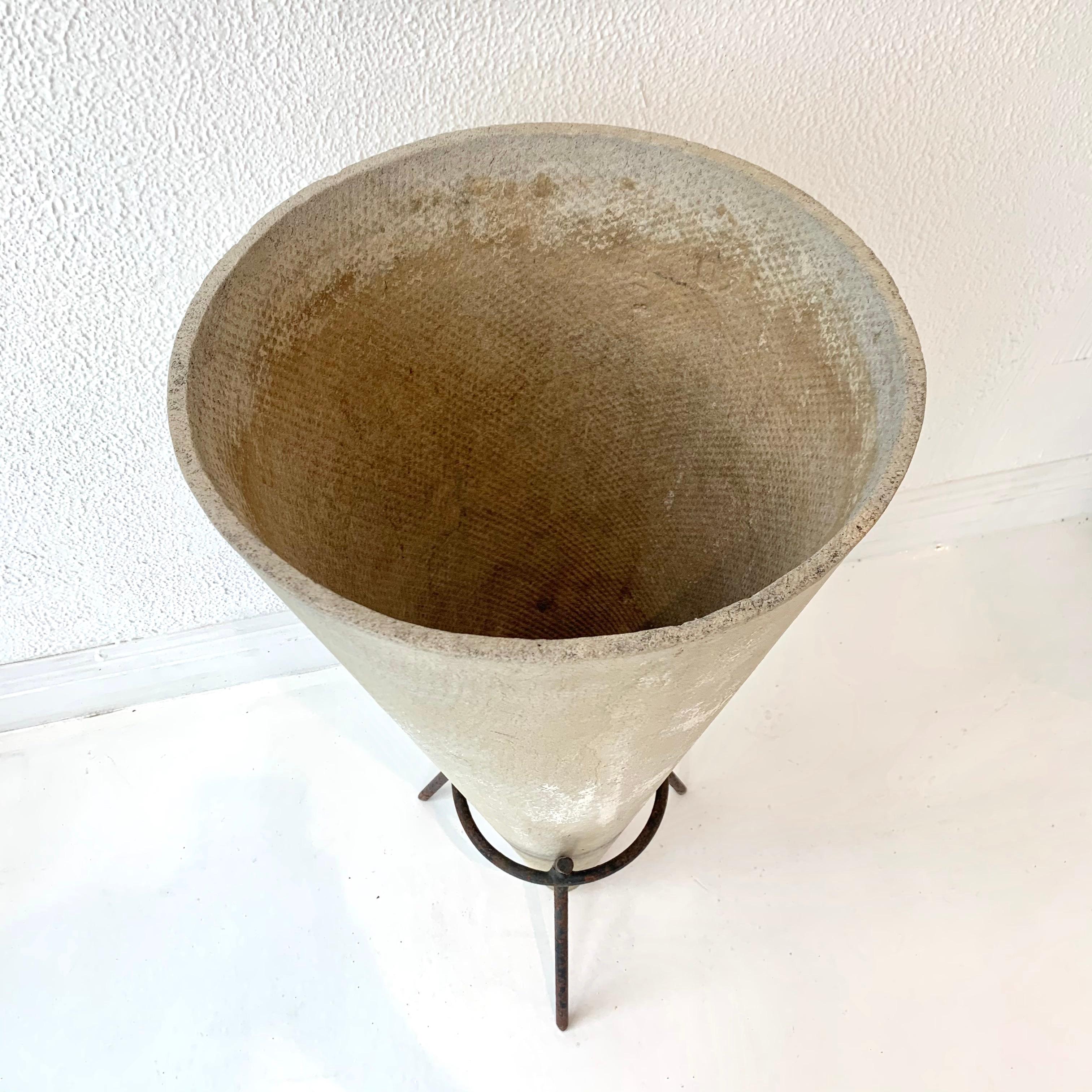 Willy Guhl Concrete Cone Planter on Iron Stand In Good Condition In Los Angeles, CA