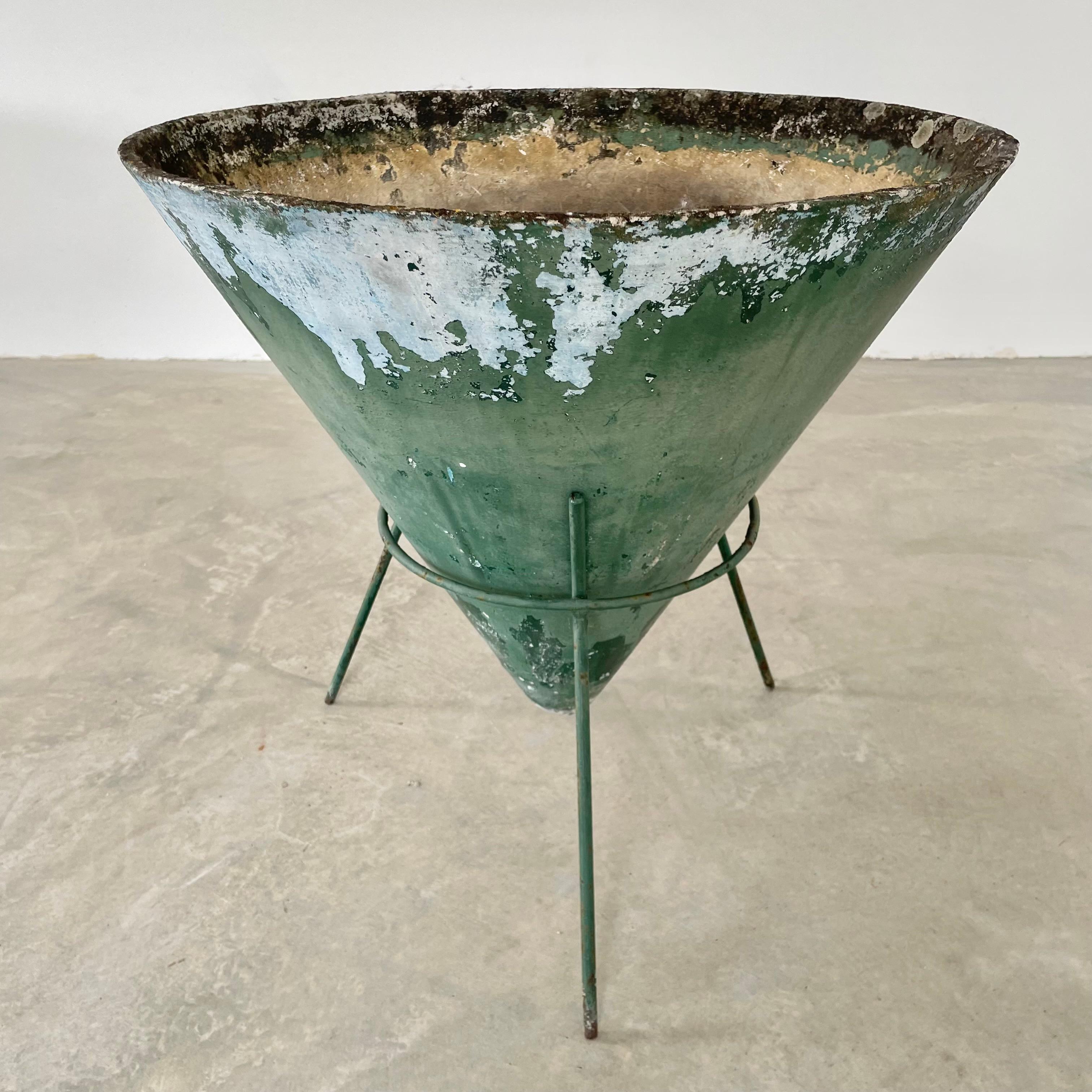 Willy Guhl Concrete Cone Planter on Iron Stand In Good Condition In Los Angeles, CA