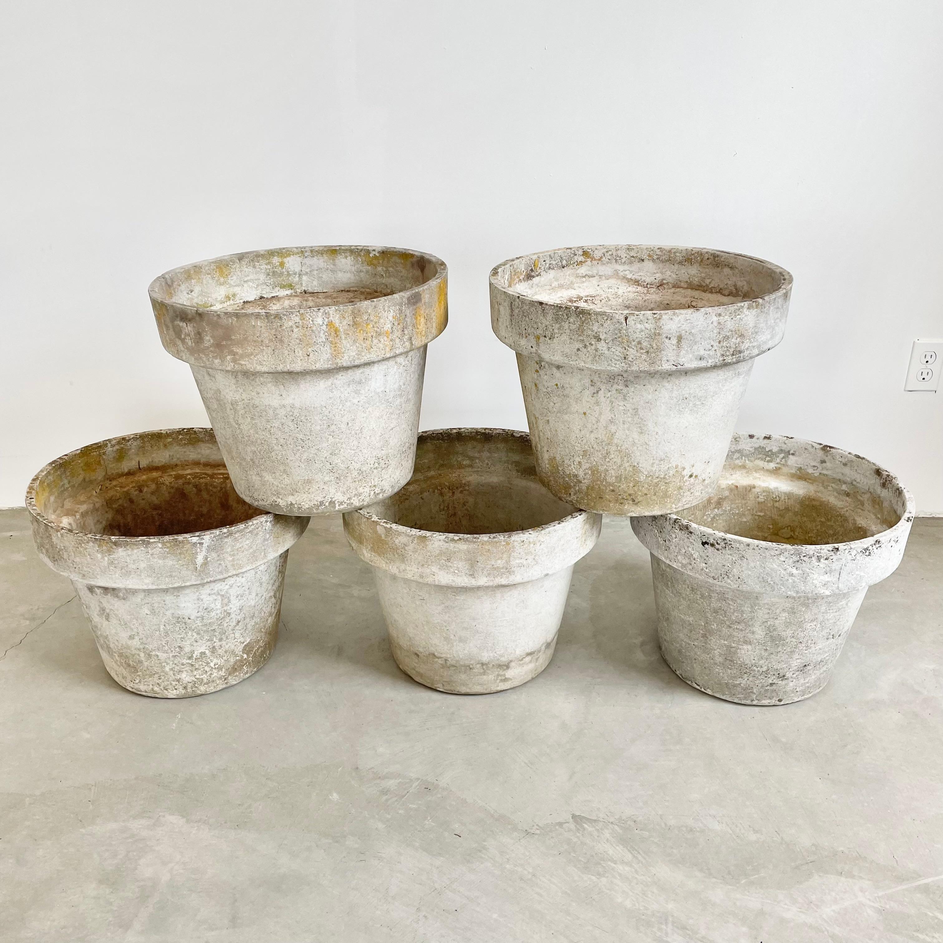 Willy Guhl Concrete Flower Pot, 1960s In Good Condition In Los Angeles, CA