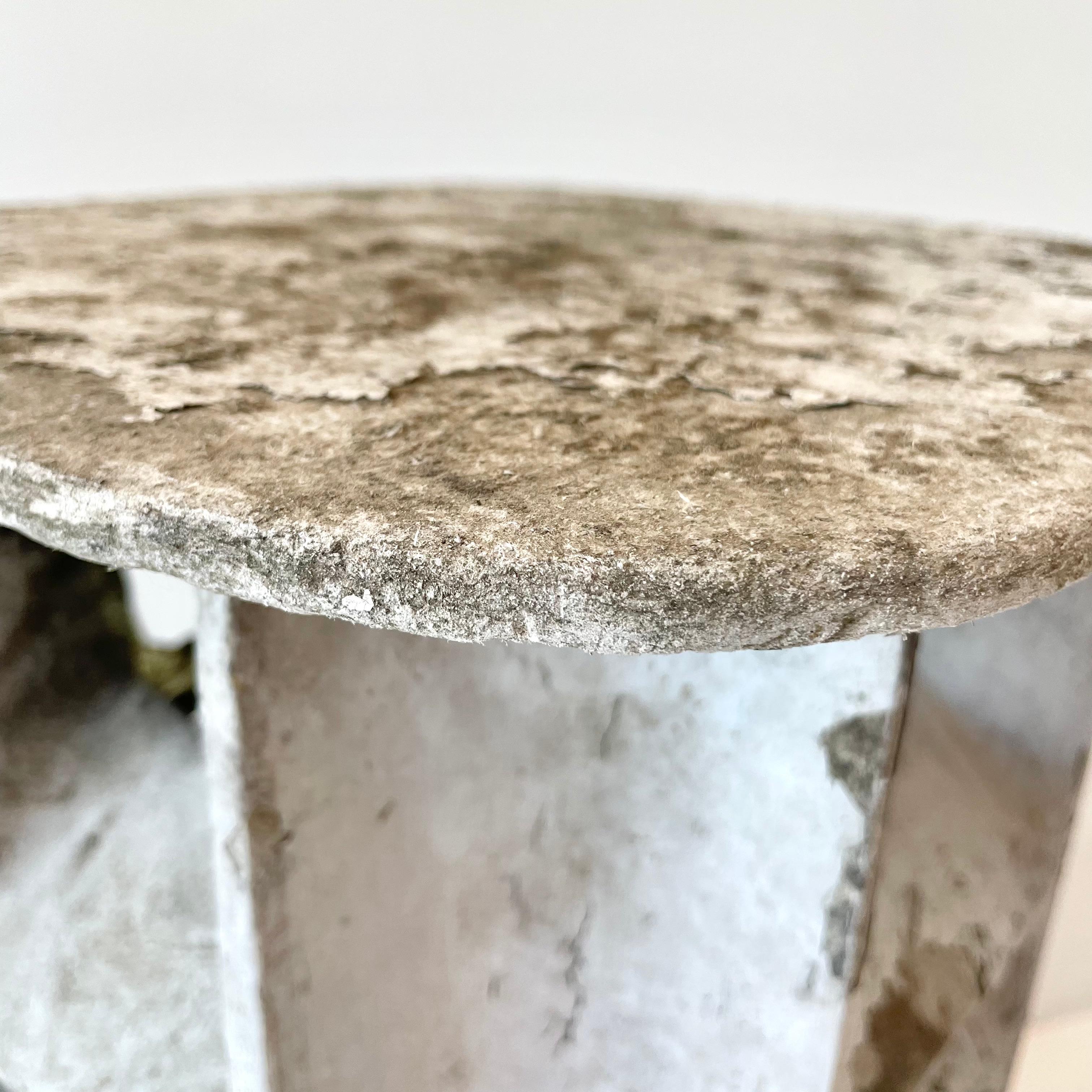 Table d'appoint en béton éclairée Willy Guhl, Suisse, années 1960 en vente 10