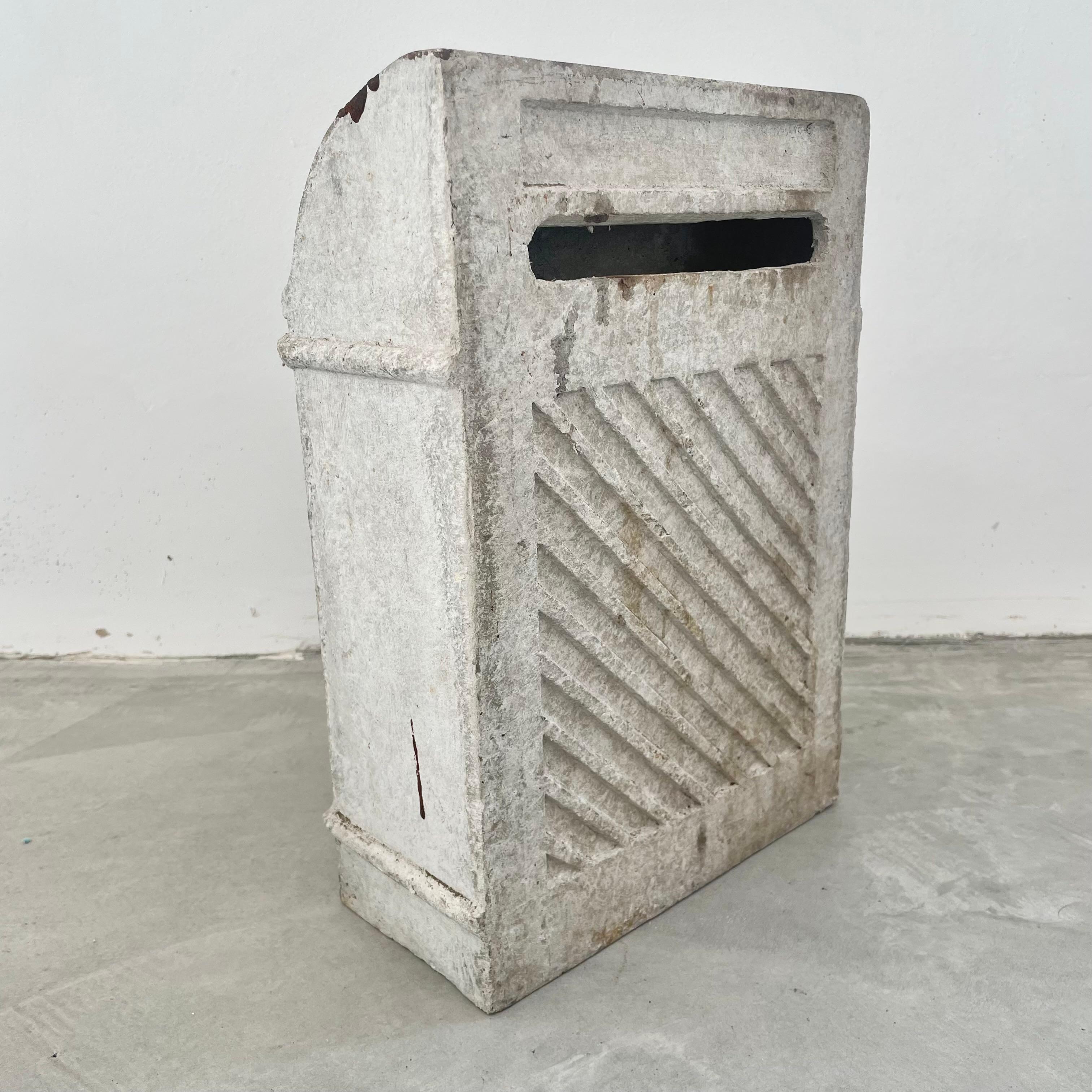 Willy Guhl Concrete Mailbox, 1960s Switzerland For Sale 2