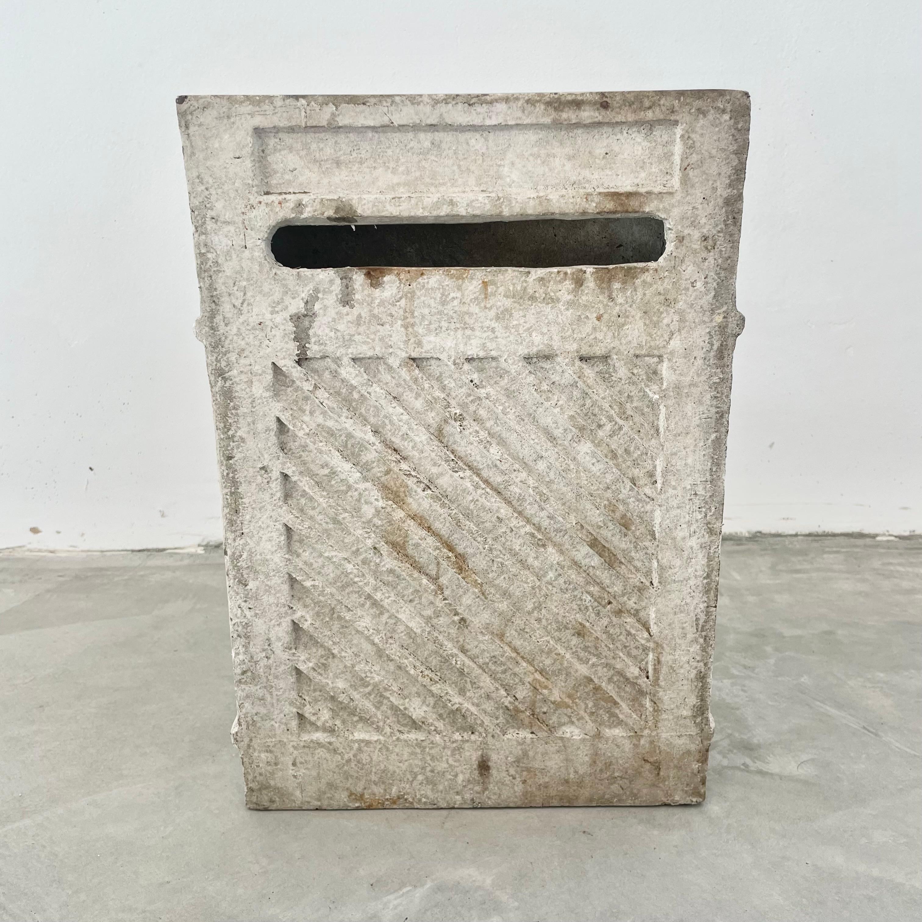 Willy Guhl Concrete Mailbox, 1960s Switzerland For Sale 3