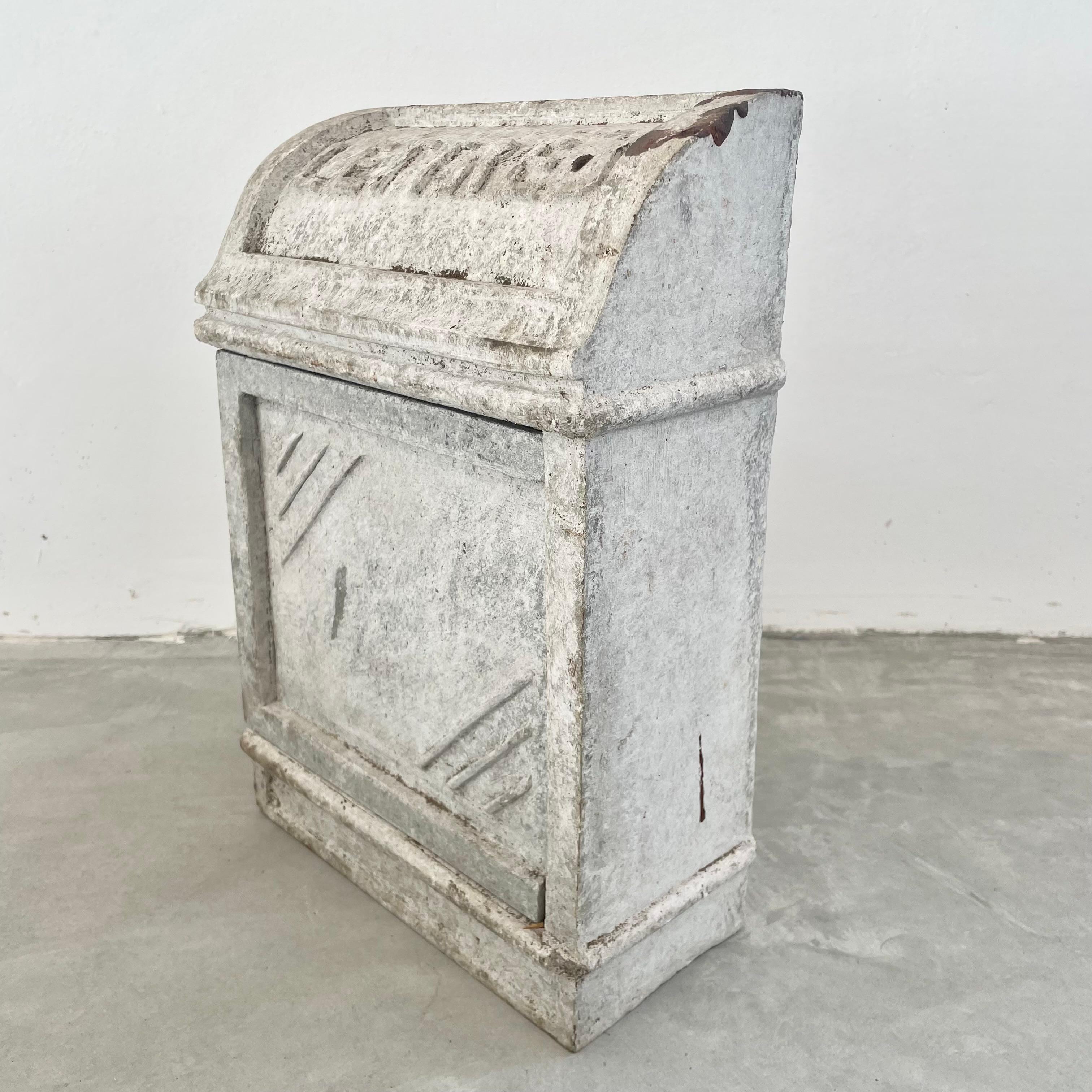 Willy Guhl Concrete Mailbox, 1960s Switzerland In Good Condition For Sale In Los Angeles, CA