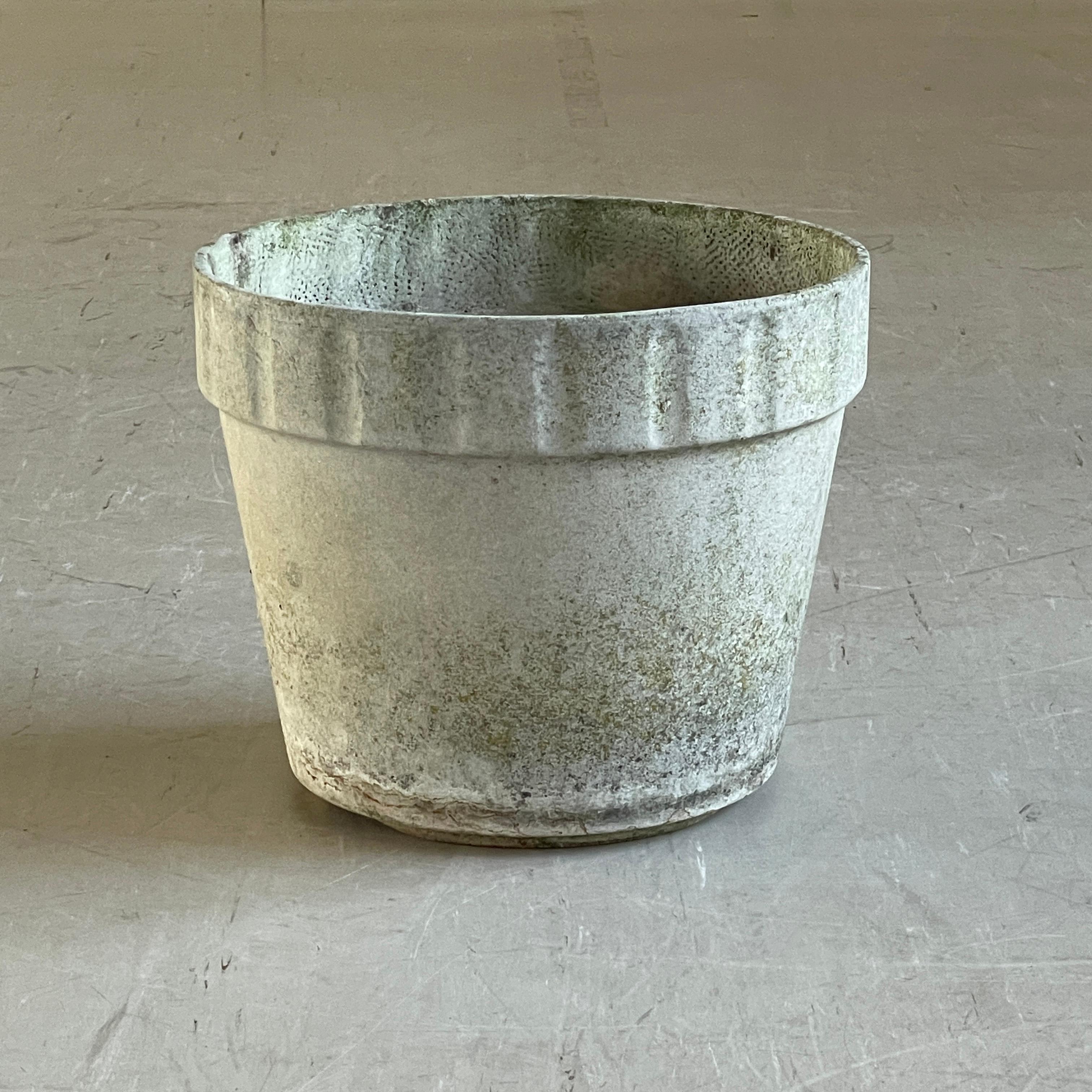 Minimalist Willy Guhl Concrete Planter - Eternit AG, Switzerland #2 For Sale