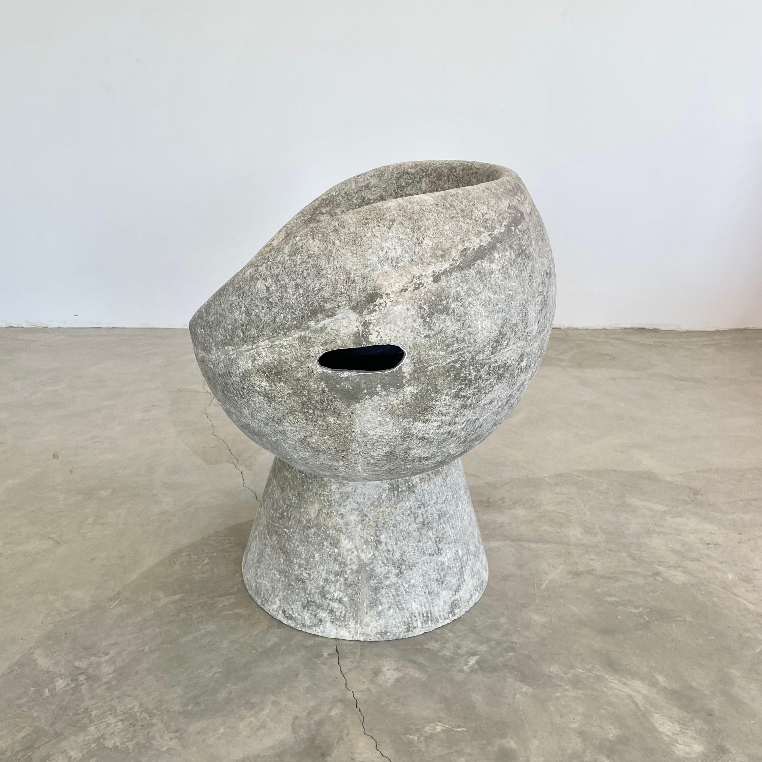 Willy Guhl Concrete Pod Chair, 1960s Switzerland For Sale 5