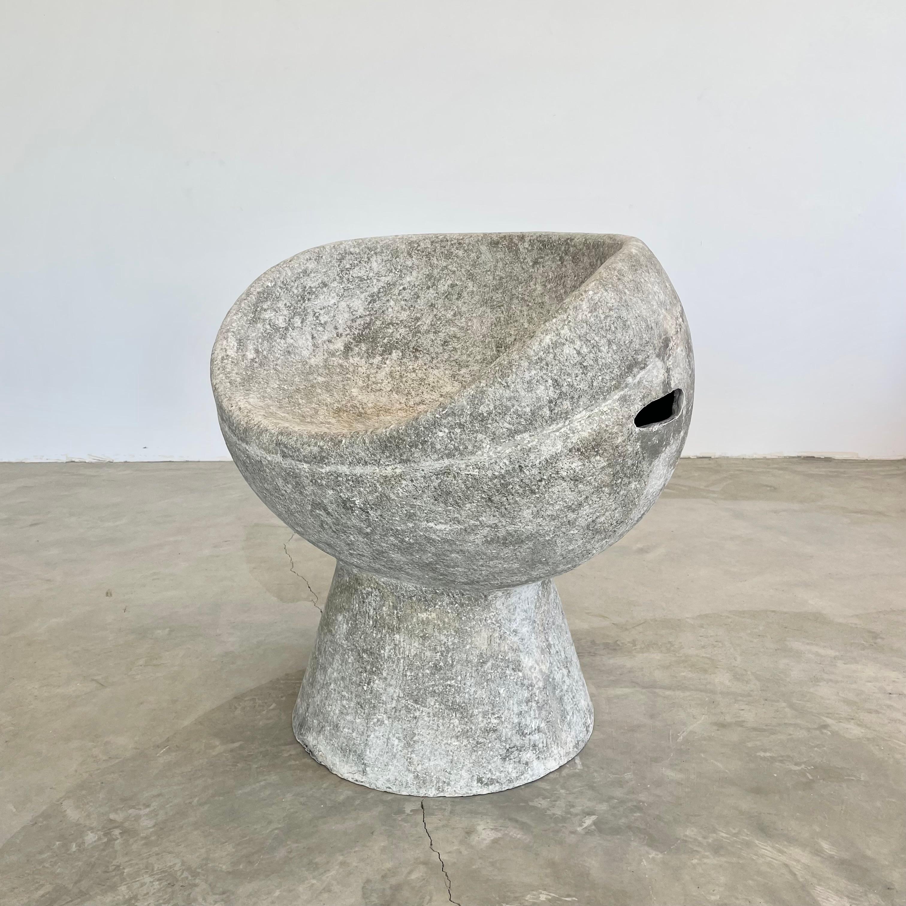 Willy Guhl Concrete Pod Chair, 1960s Switzerland For Sale 6