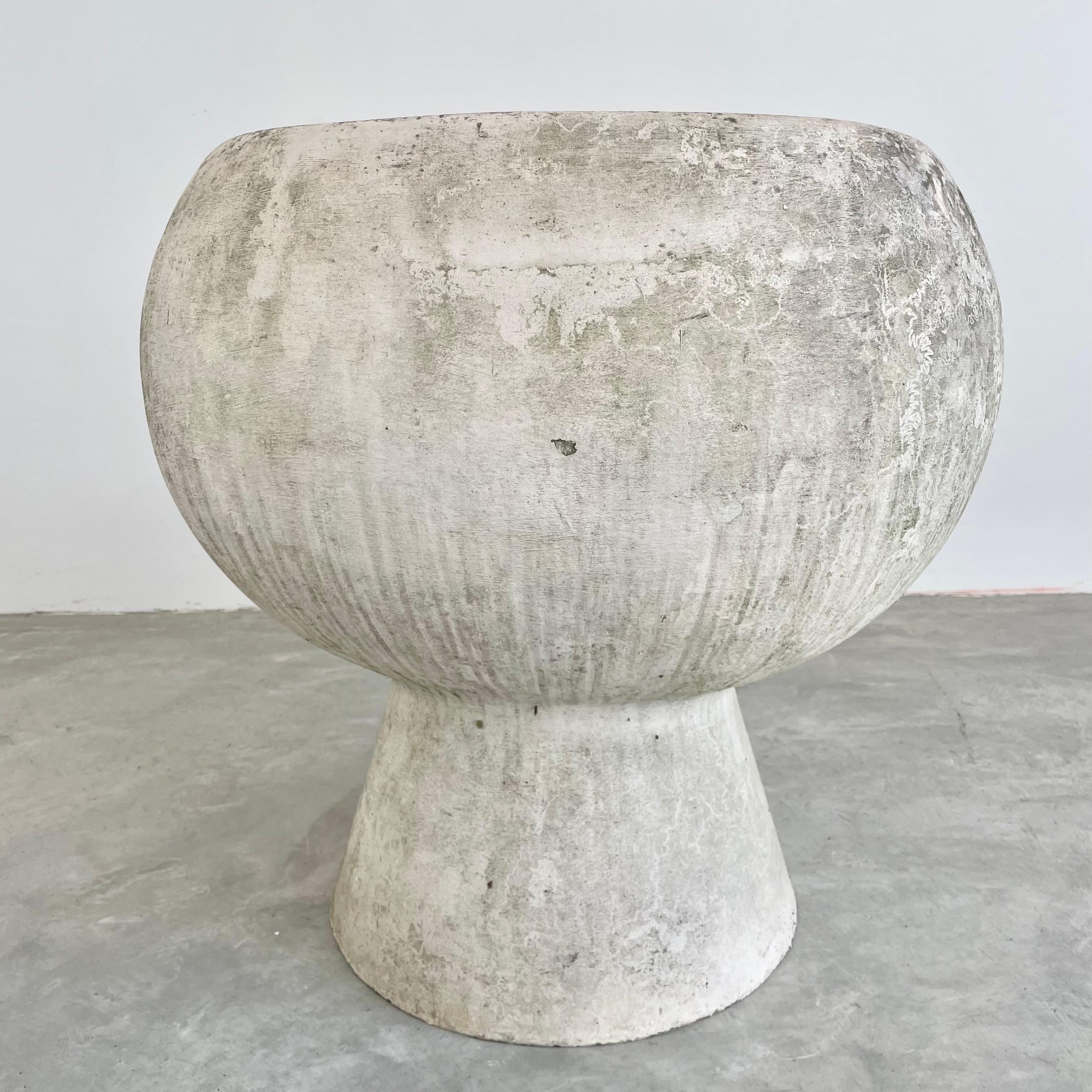 Cement Willy Guhl Concrete Pod Chair, 1960s Switzerland