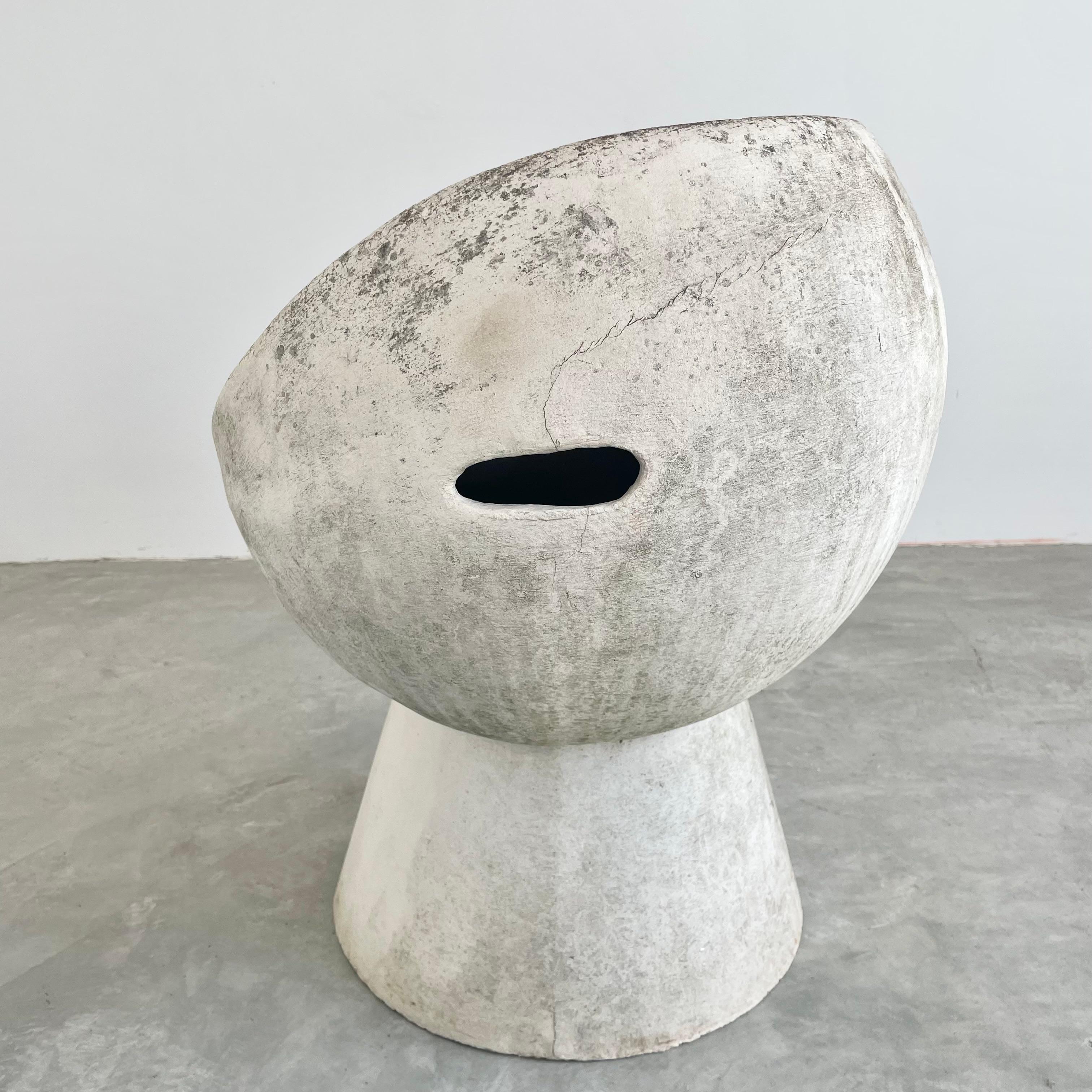 Willy Guhl Concrete Pod Chair, 1960s Switzerland 2