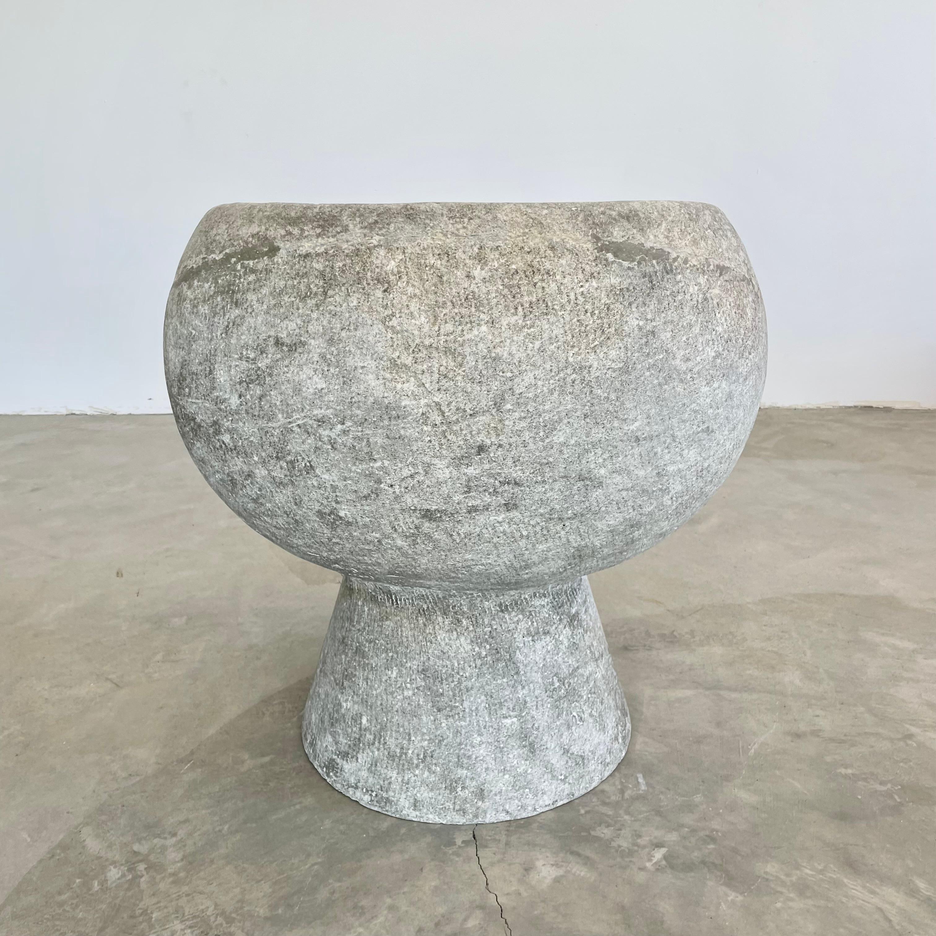 Willy Guhl Concrete Pod Chair, 1960s Switzerland For Sale 2