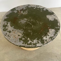 Table d'appoint en béton Willy Guhl, France, années 1960