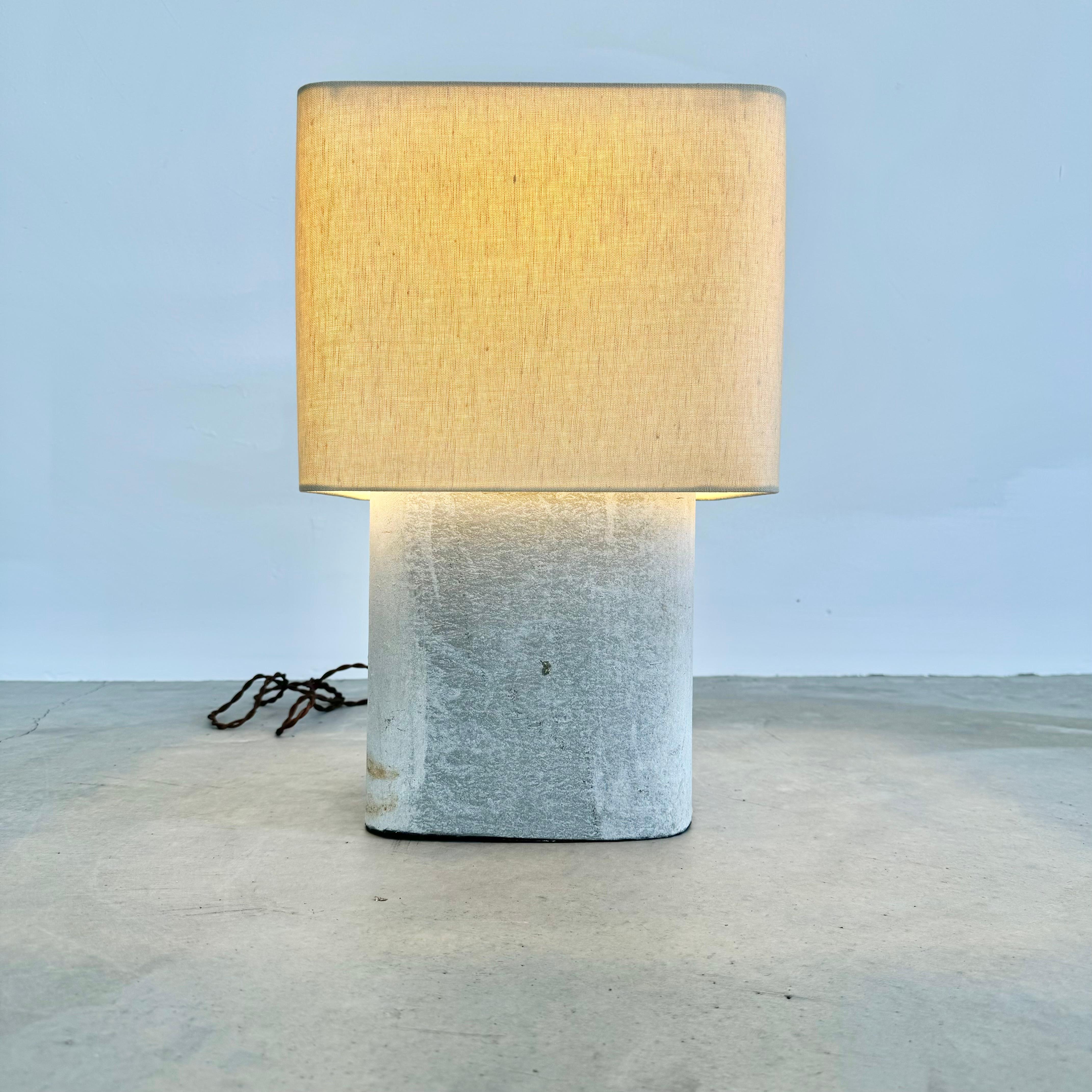 Lampada da tavolo in cemento di Willy Guhl, 1960, Svizzera in vendita 7