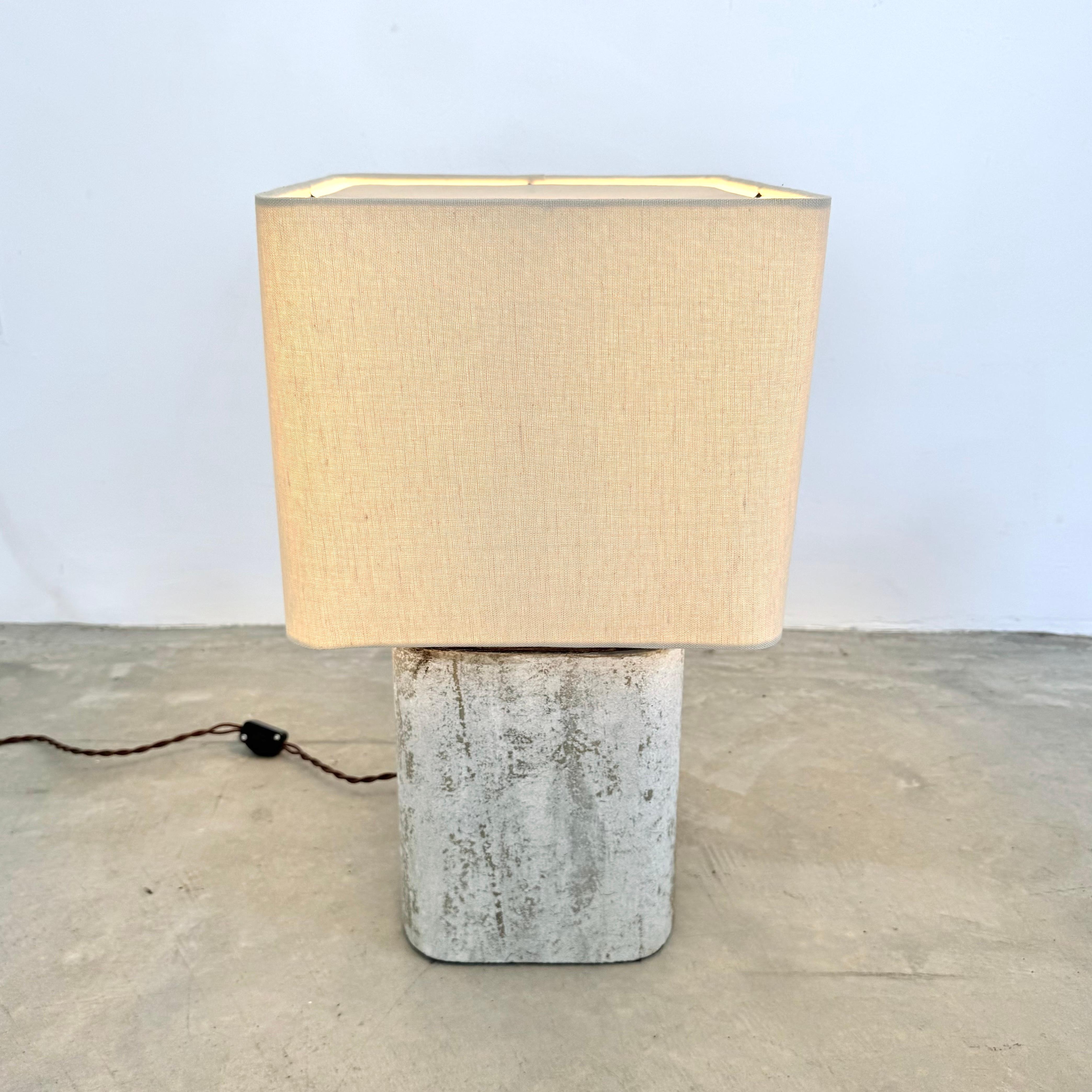 Lino Lampada da tavolo in cemento di Willy Guhl, 1960, Svizzera in vendita