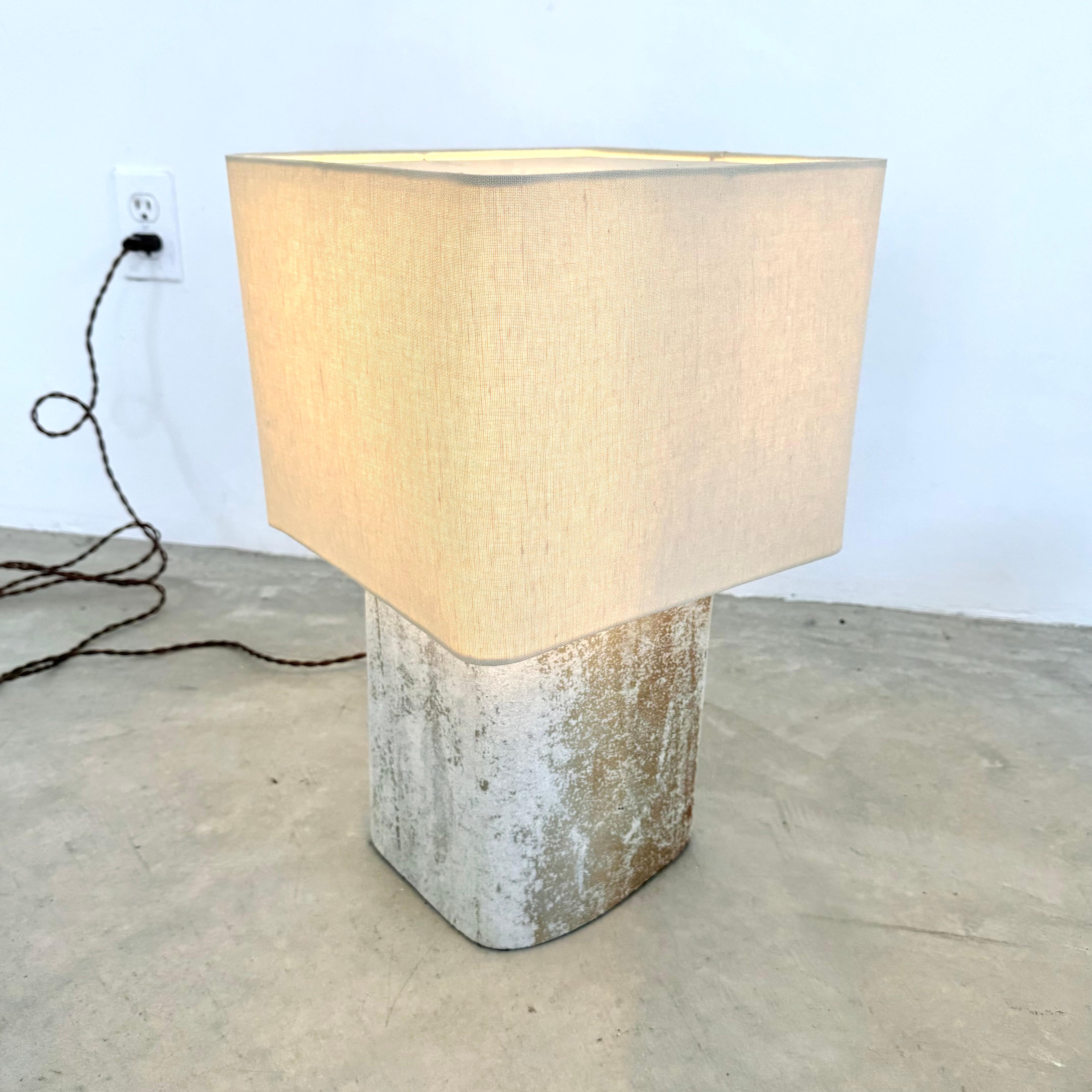 Lampada da tavolo in cemento di Willy Guhl, 1960, Svizzera in vendita 1