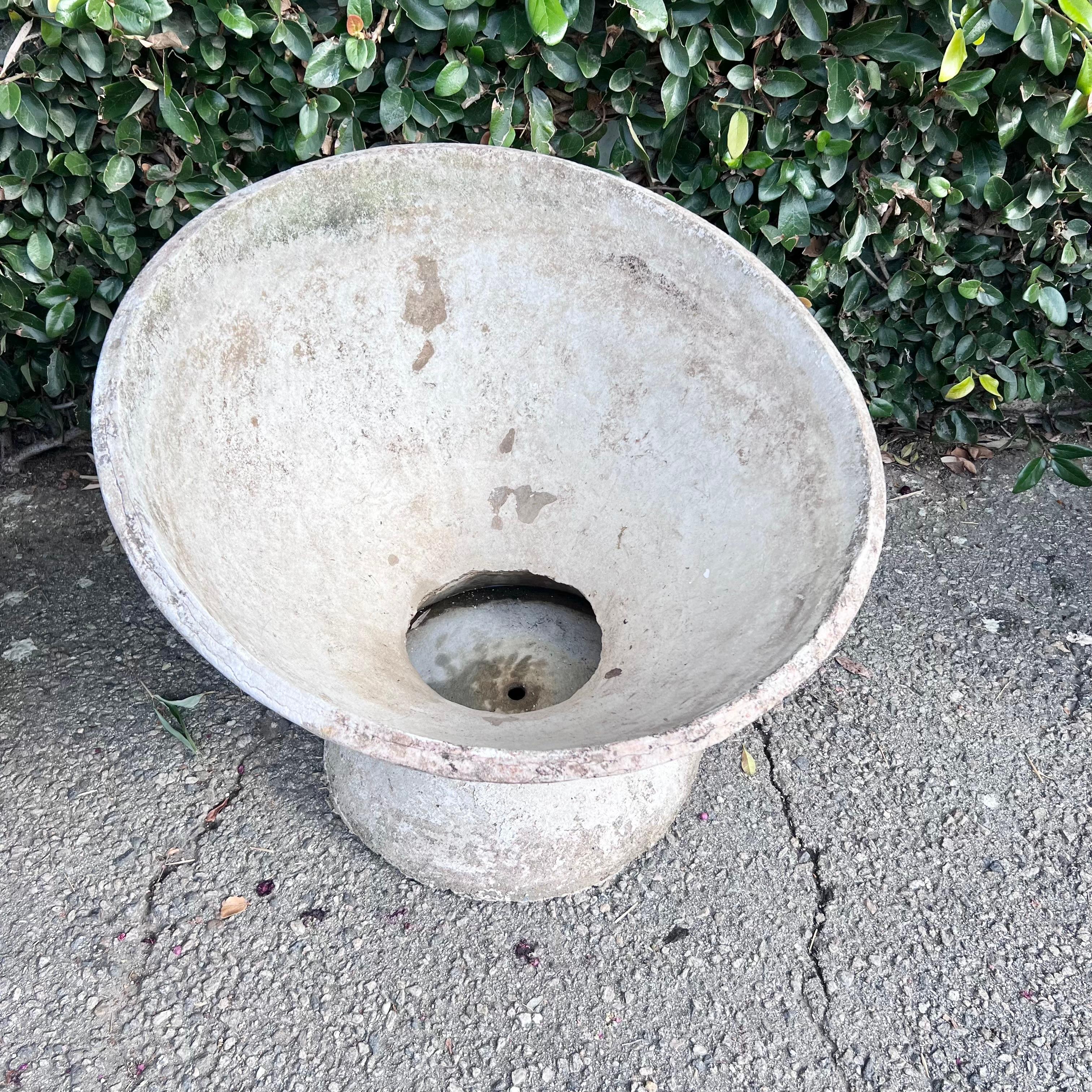 Mid-Century Modern Willy Guhl Concrete Tilted Bowl Planter, 1960s Switzerland