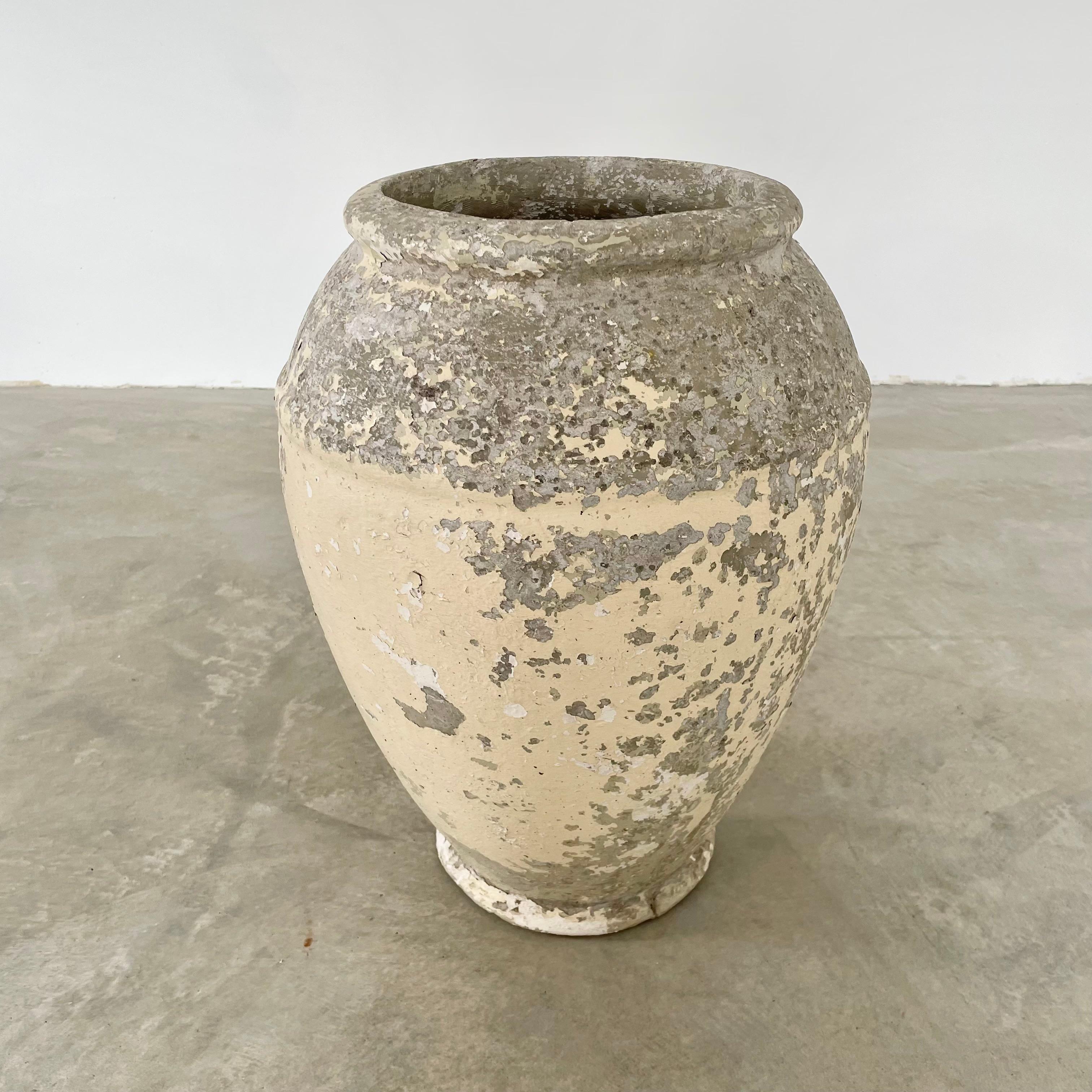 Willy Guhl Concrete Urn In Good Condition For Sale In Los Angeles, CA
