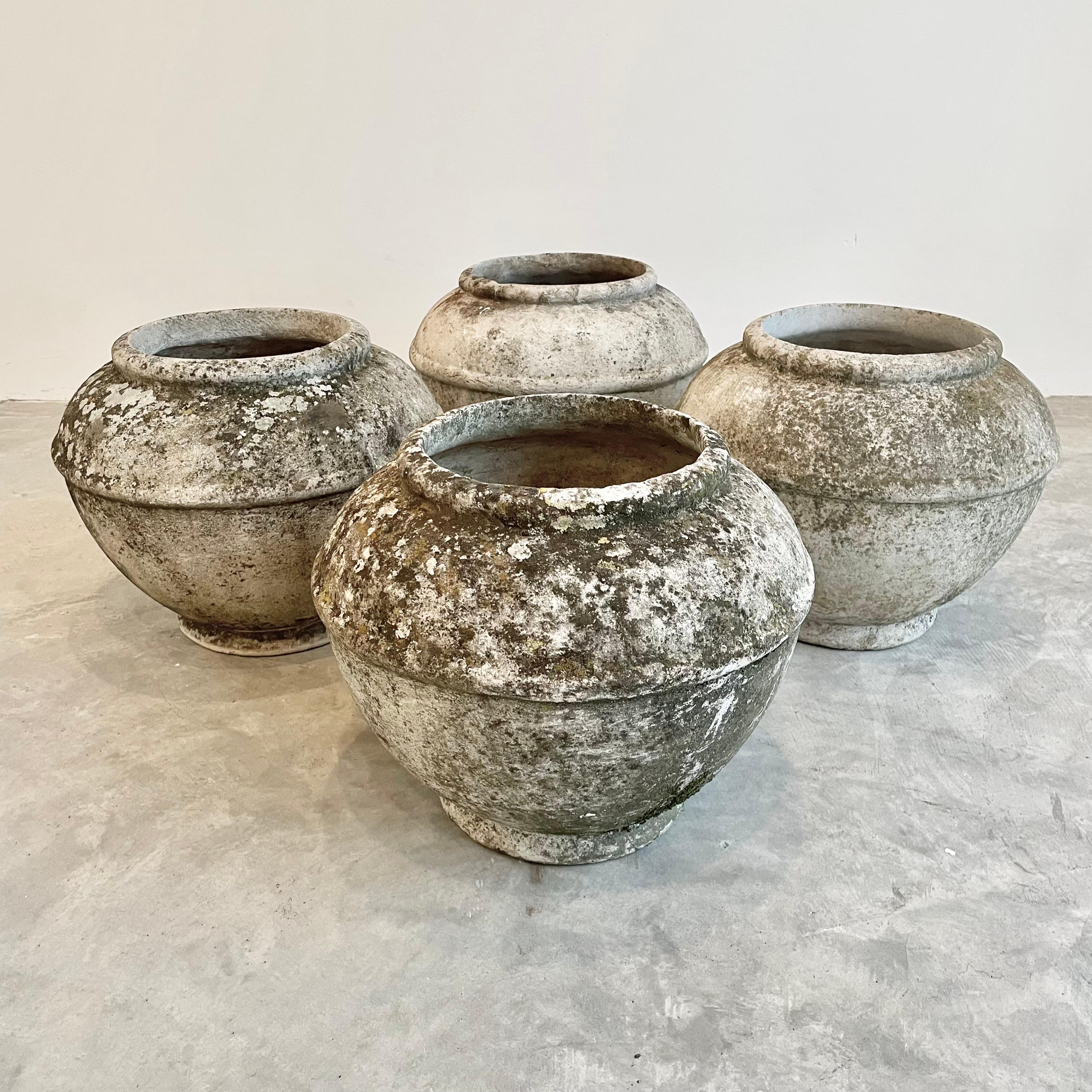 Milieu du XXe siècle Vase en béton Willy Guhl, 1969, Suisse en vente
