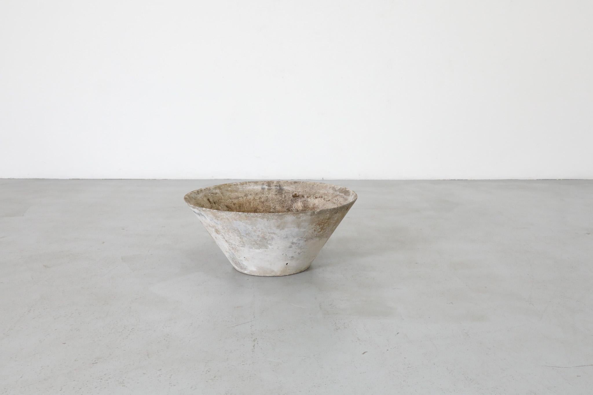 Willy Guhl Conical Planter for Eternit In Good Condition In Los Angeles, CA