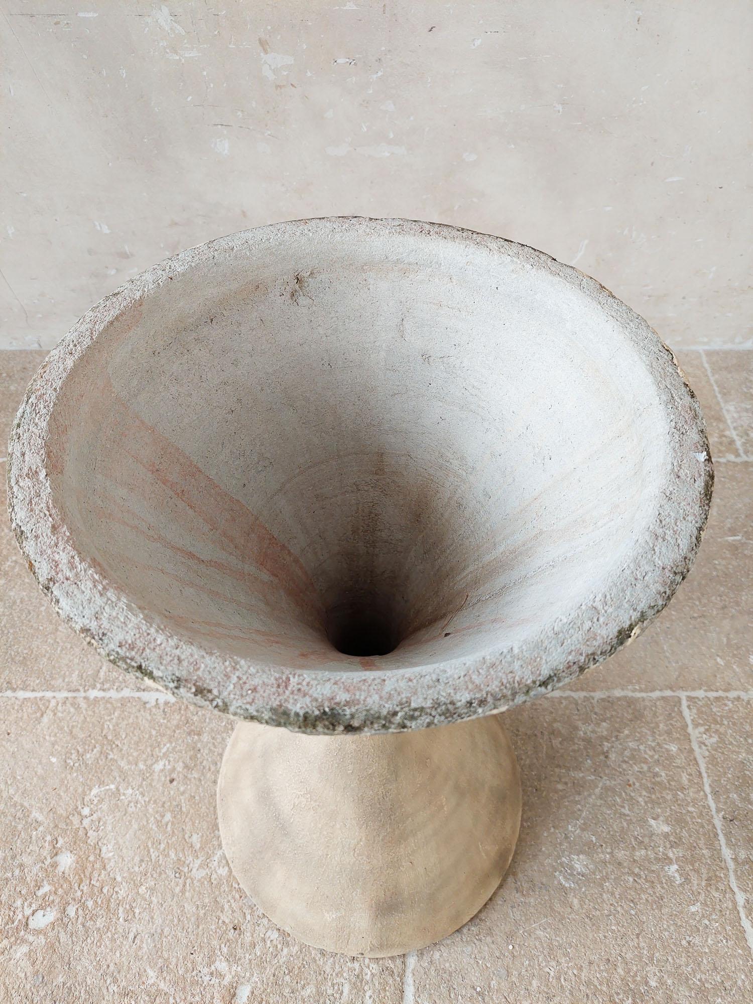 Mid-20th Century Willy Guhl Diablo Hourglass Planter by Eternit For Sale